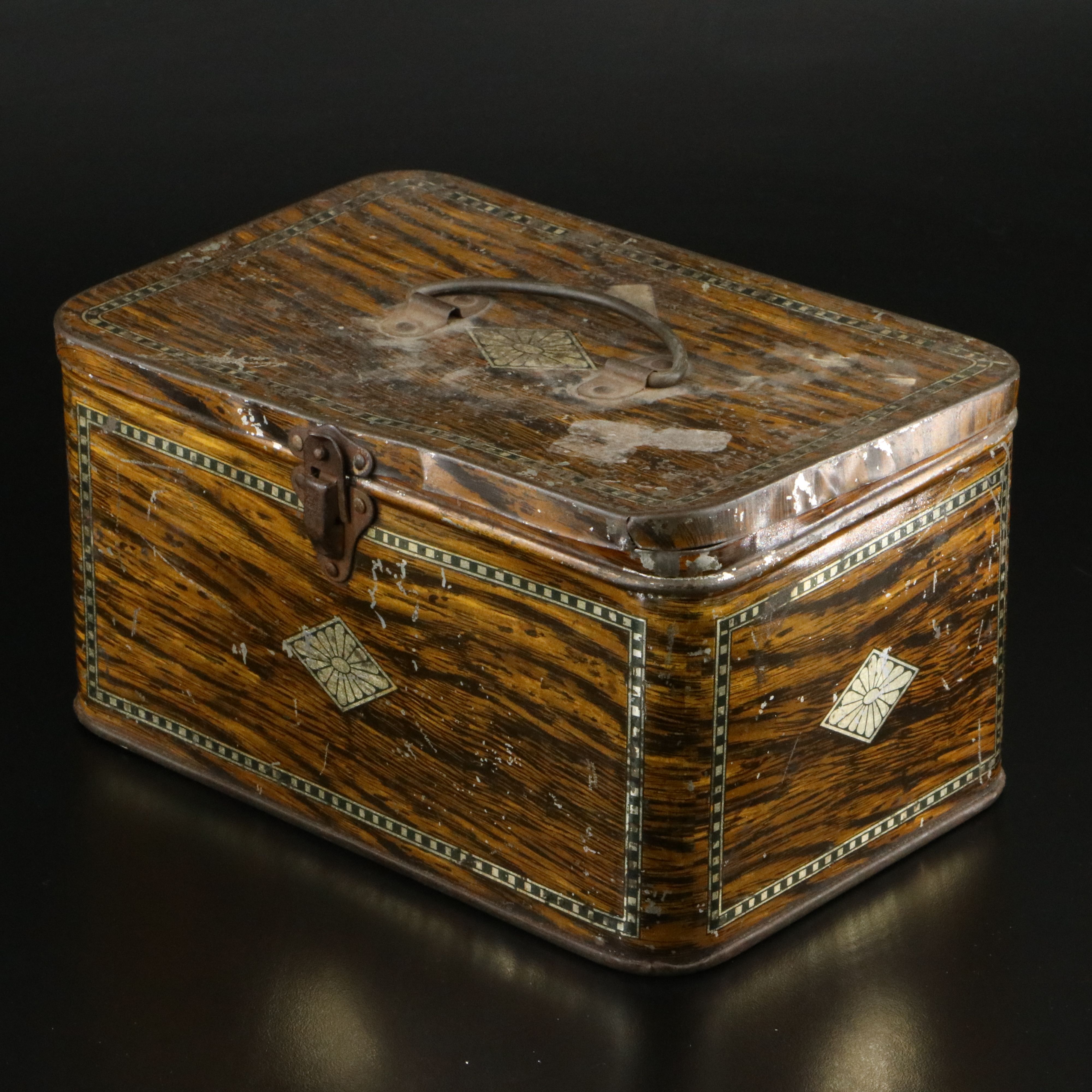 Uncommon Discoveries: Jewelry Collection