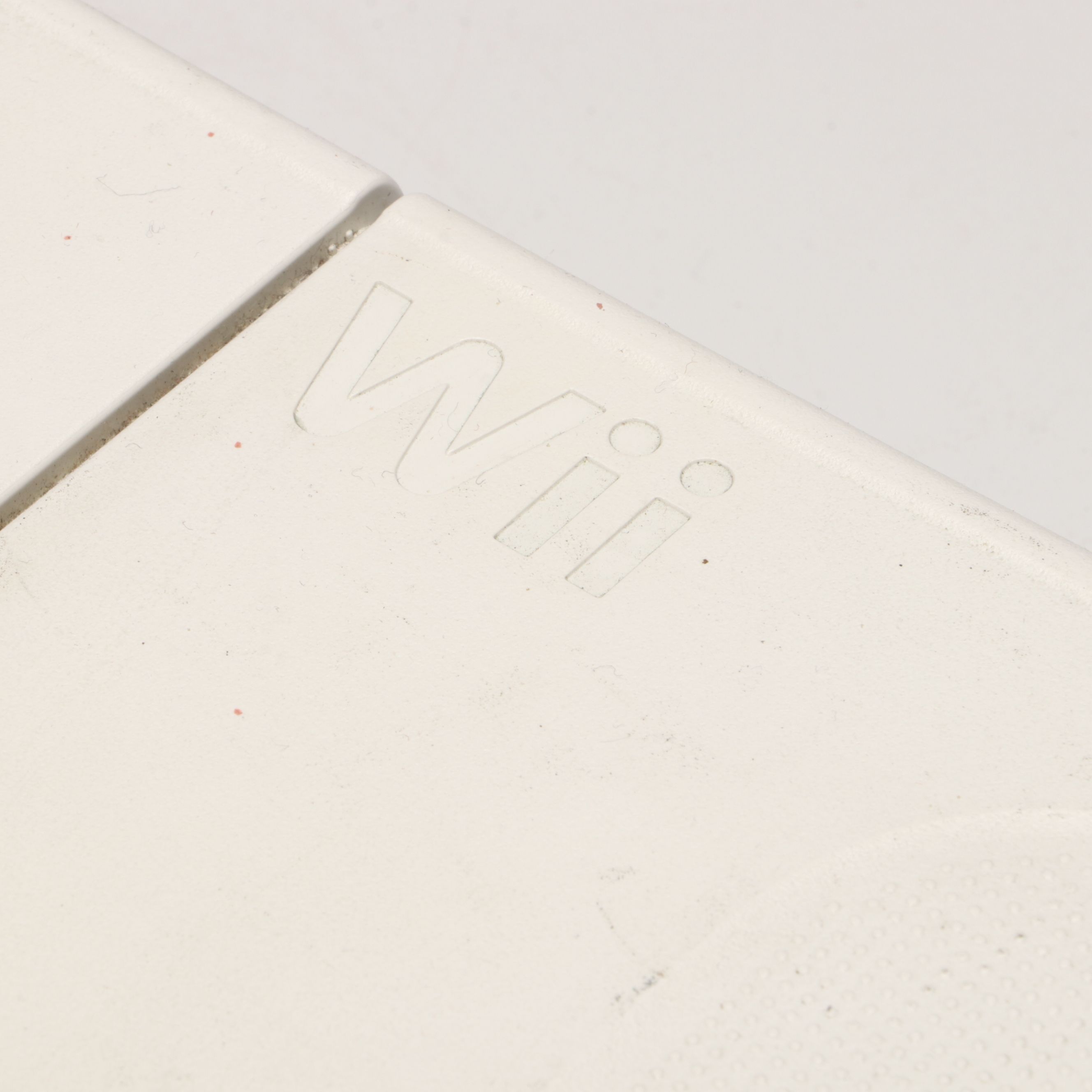 Nintendo Wii, Games and Accessories with DX-5 Quadcopter and More Electronics