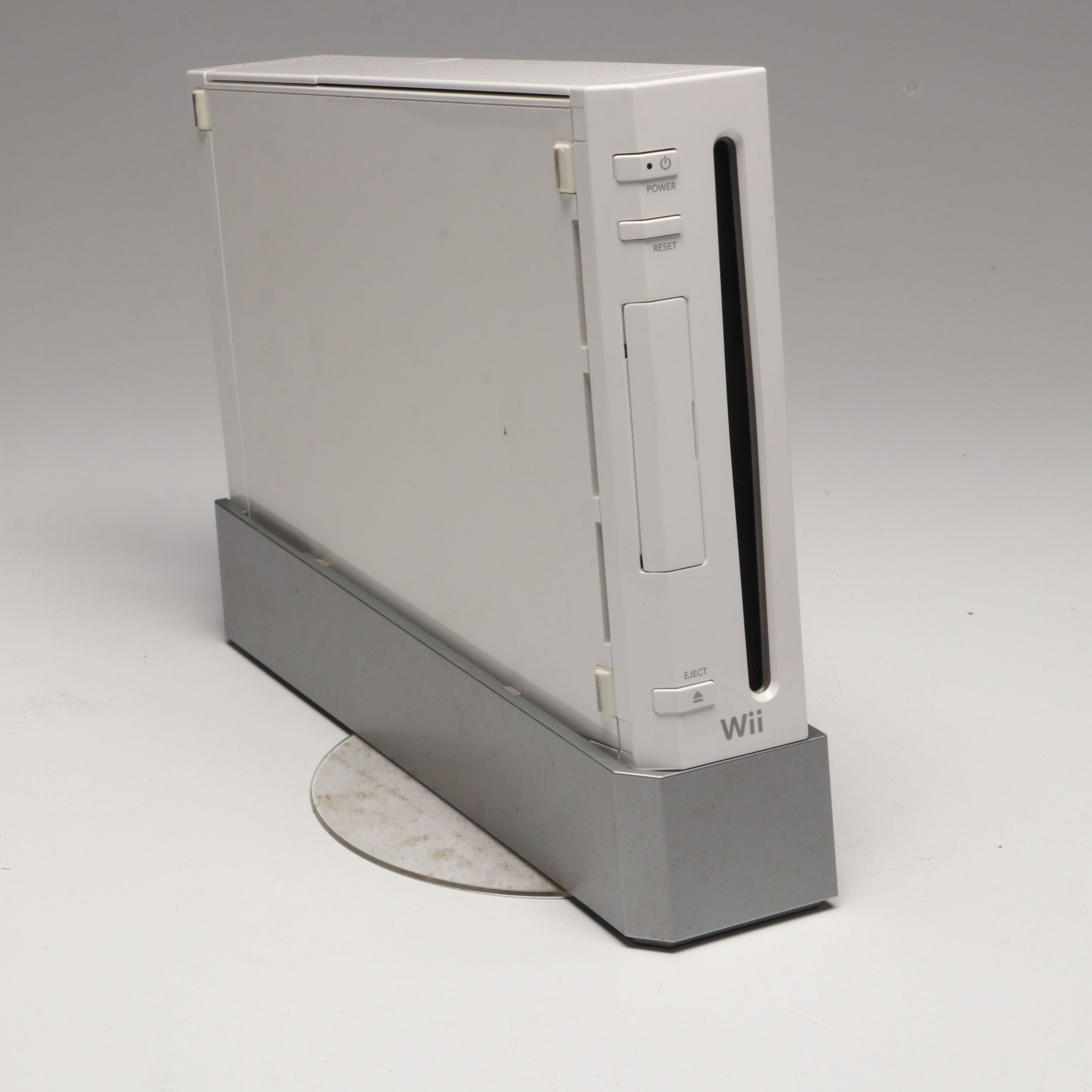 Nintendo Wii, Games and Accessories with DX-5 Quadcopter and More Electronics