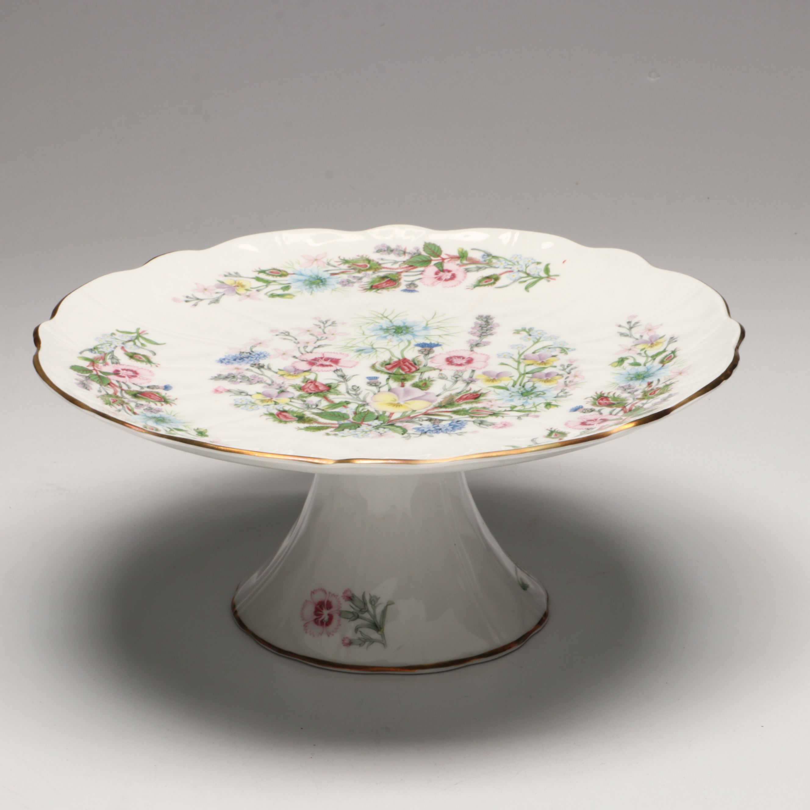 Aynsley "Wild Tudor" Vase and Cake Plate  with Kozan Kiln Decorative Plate