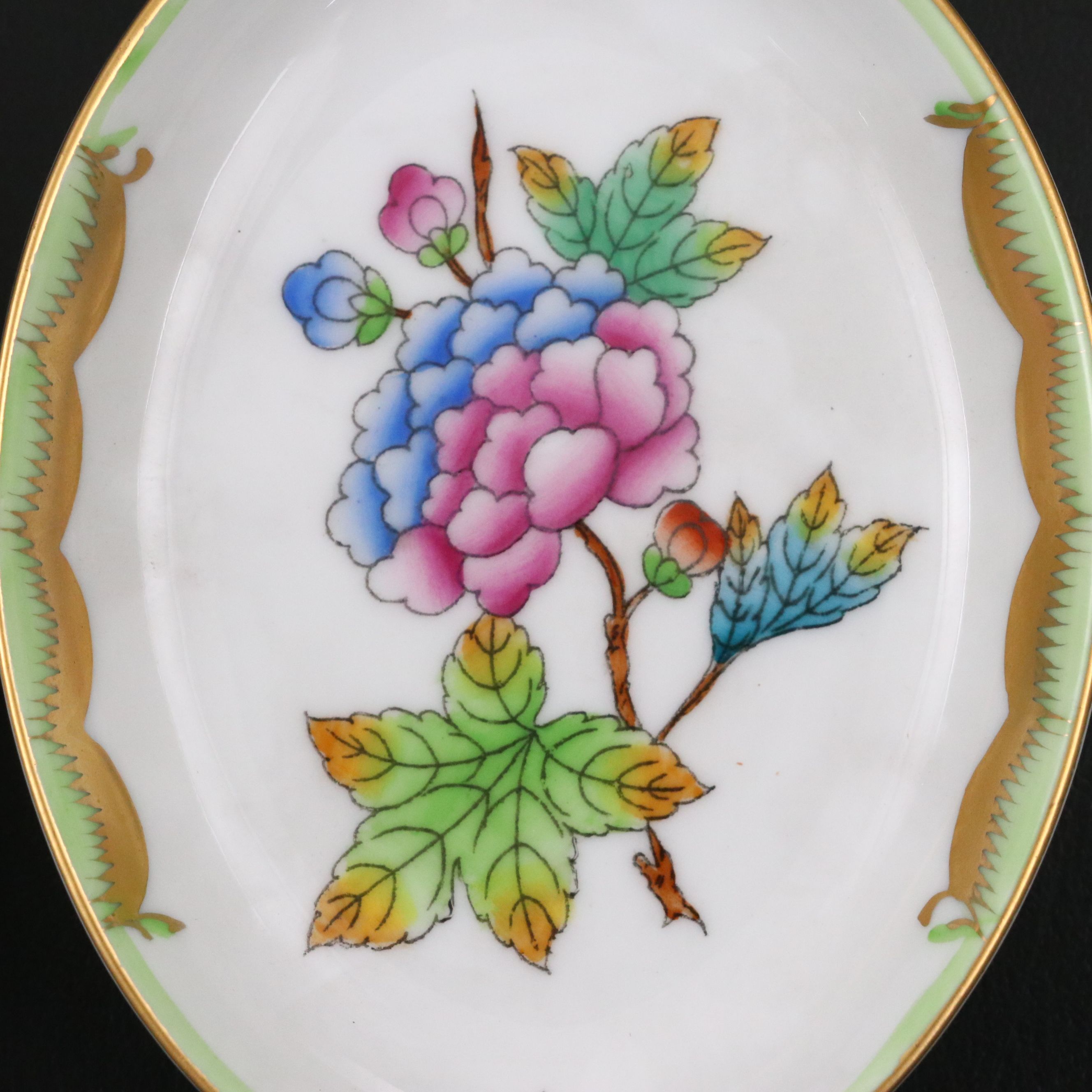 Herend "Queen Victoria" Oval Porcelain Ashtrays