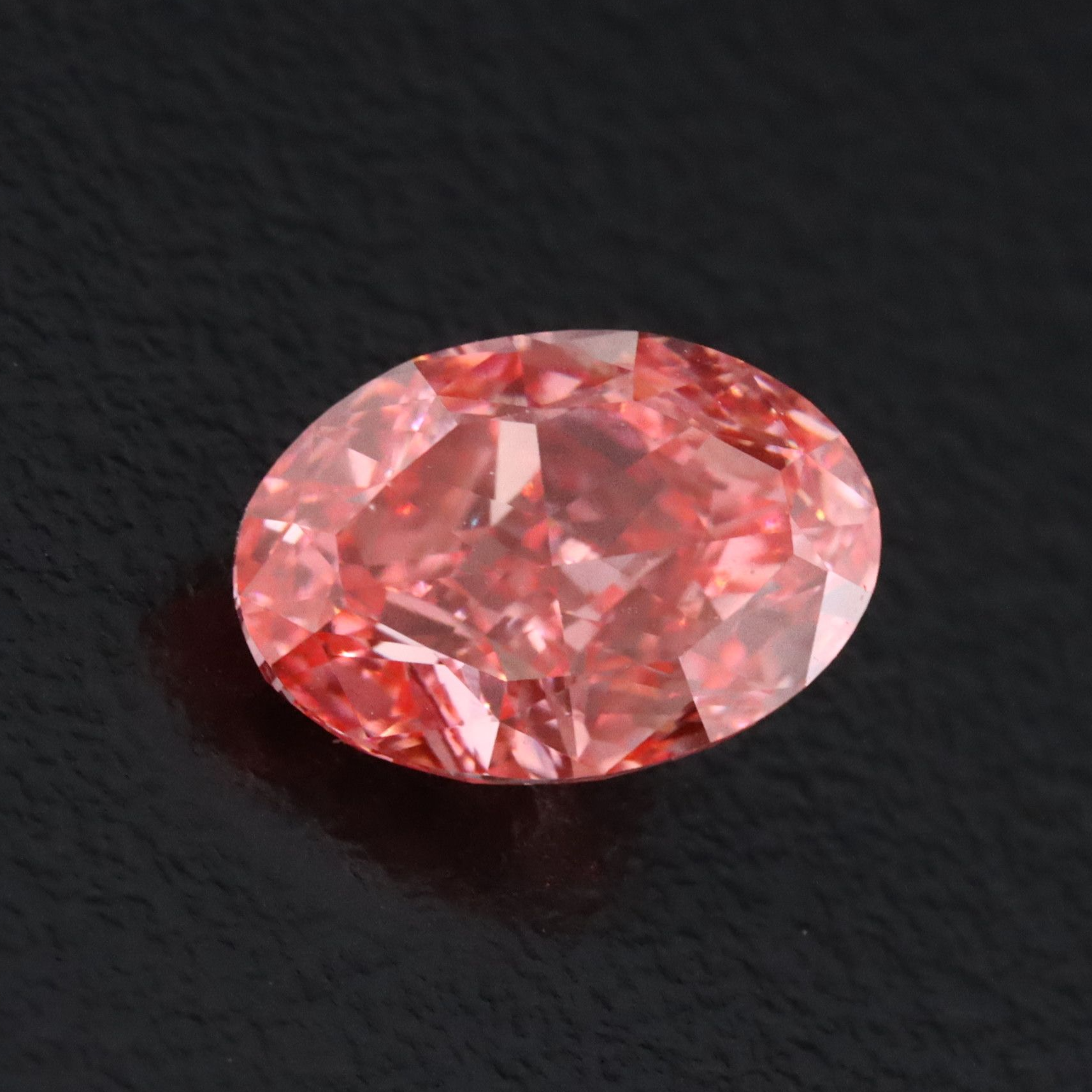 Loose 2.00 CT Lab Grown Fancy Vivid Pink Diamond with IGI Report
