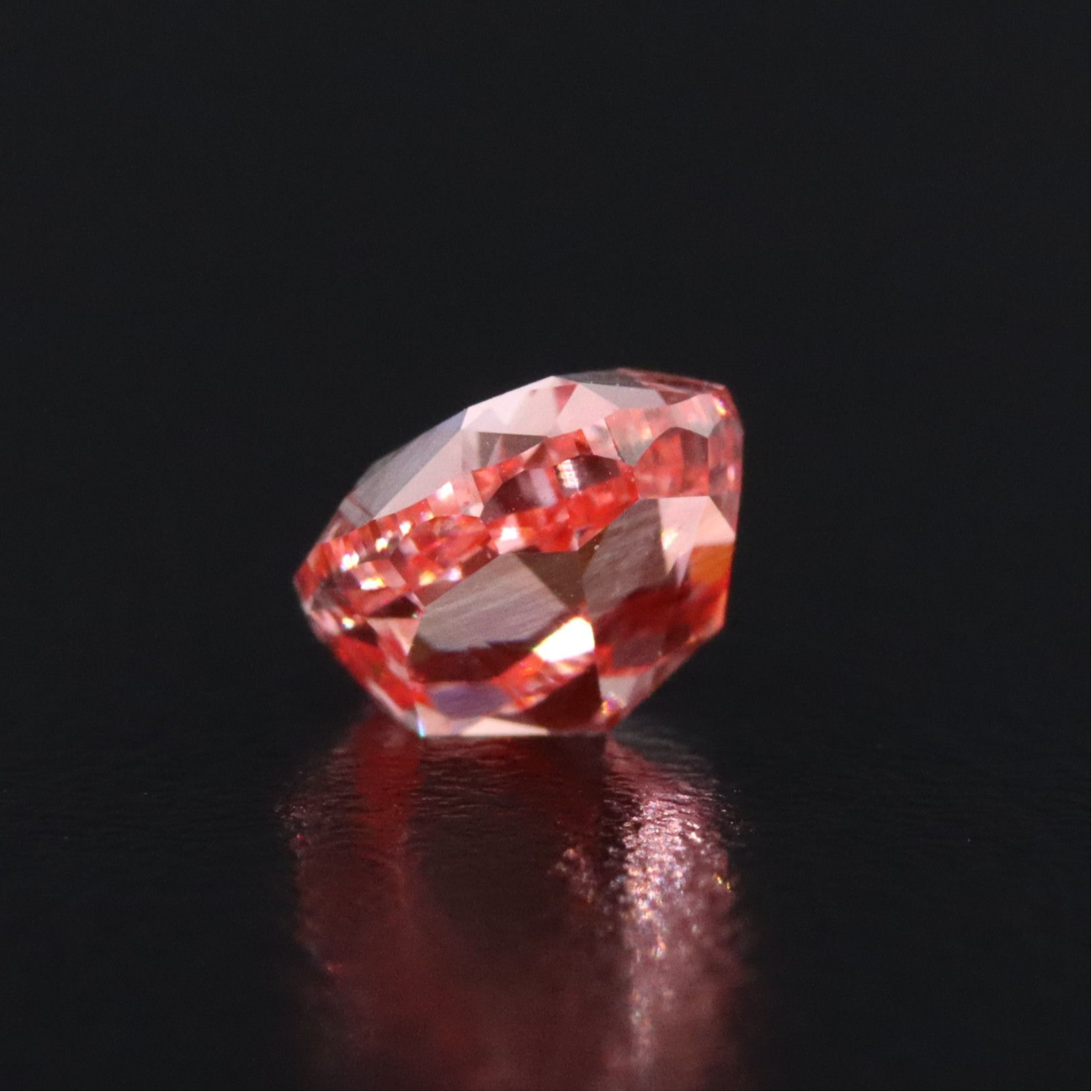 Loose 2.00 CT Lab Grown Fancy Vivid Pink Diamond with IGI Report