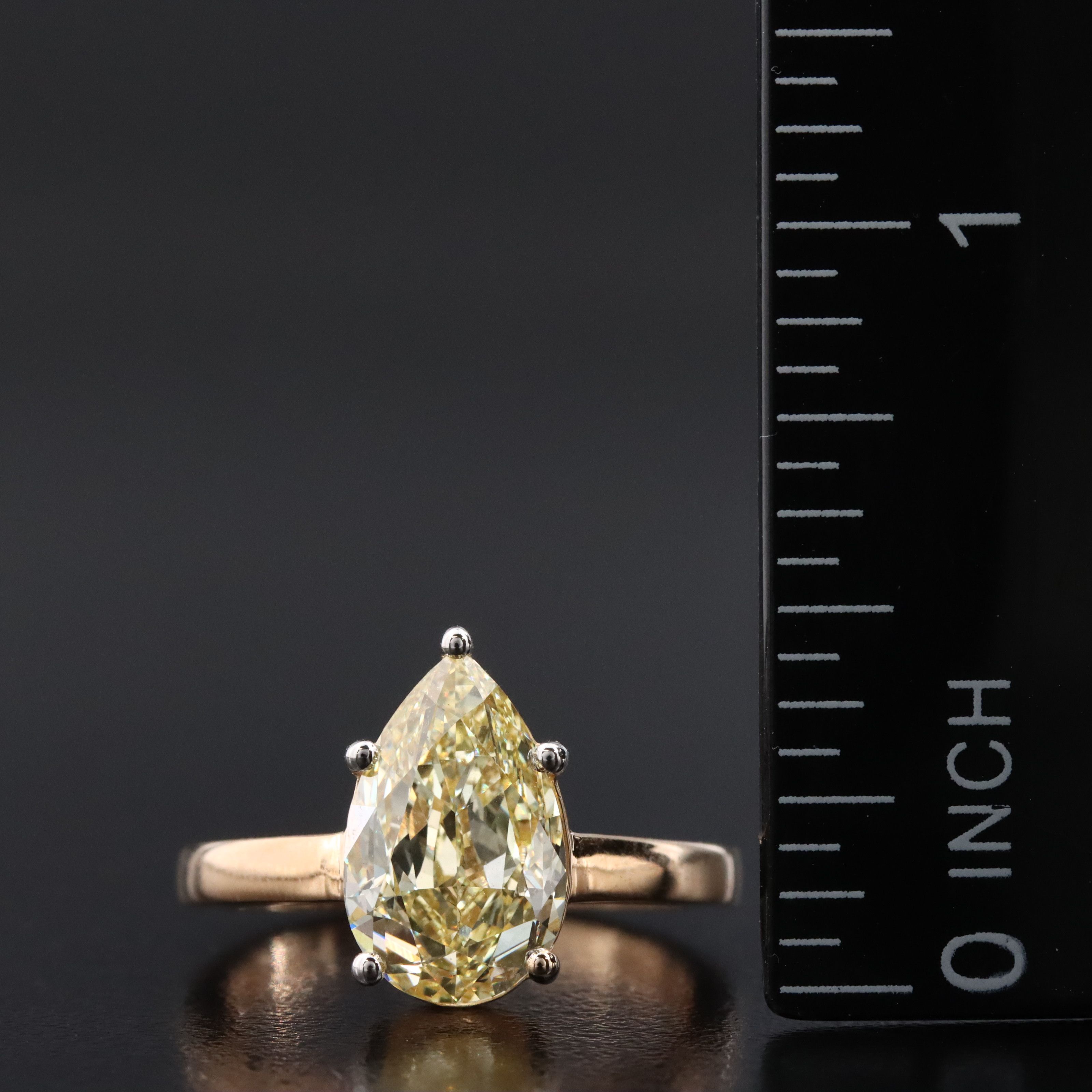 18K 3.03 CT Lab Grown Fancy Yellow Diamond Solitaire Ring with IGI Report