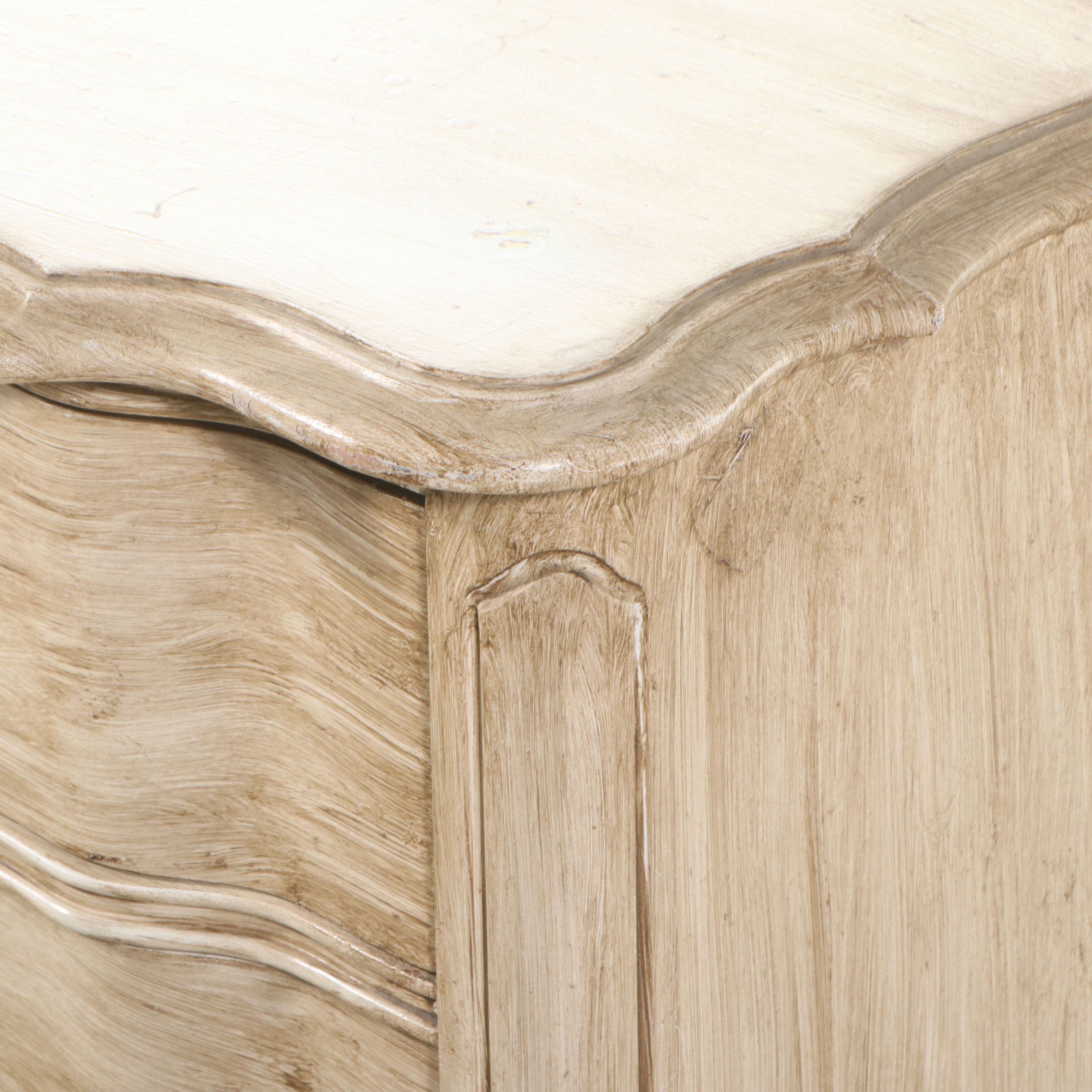 Drew Furniture French Provincial Style Serpentine Front Chest of Drawers