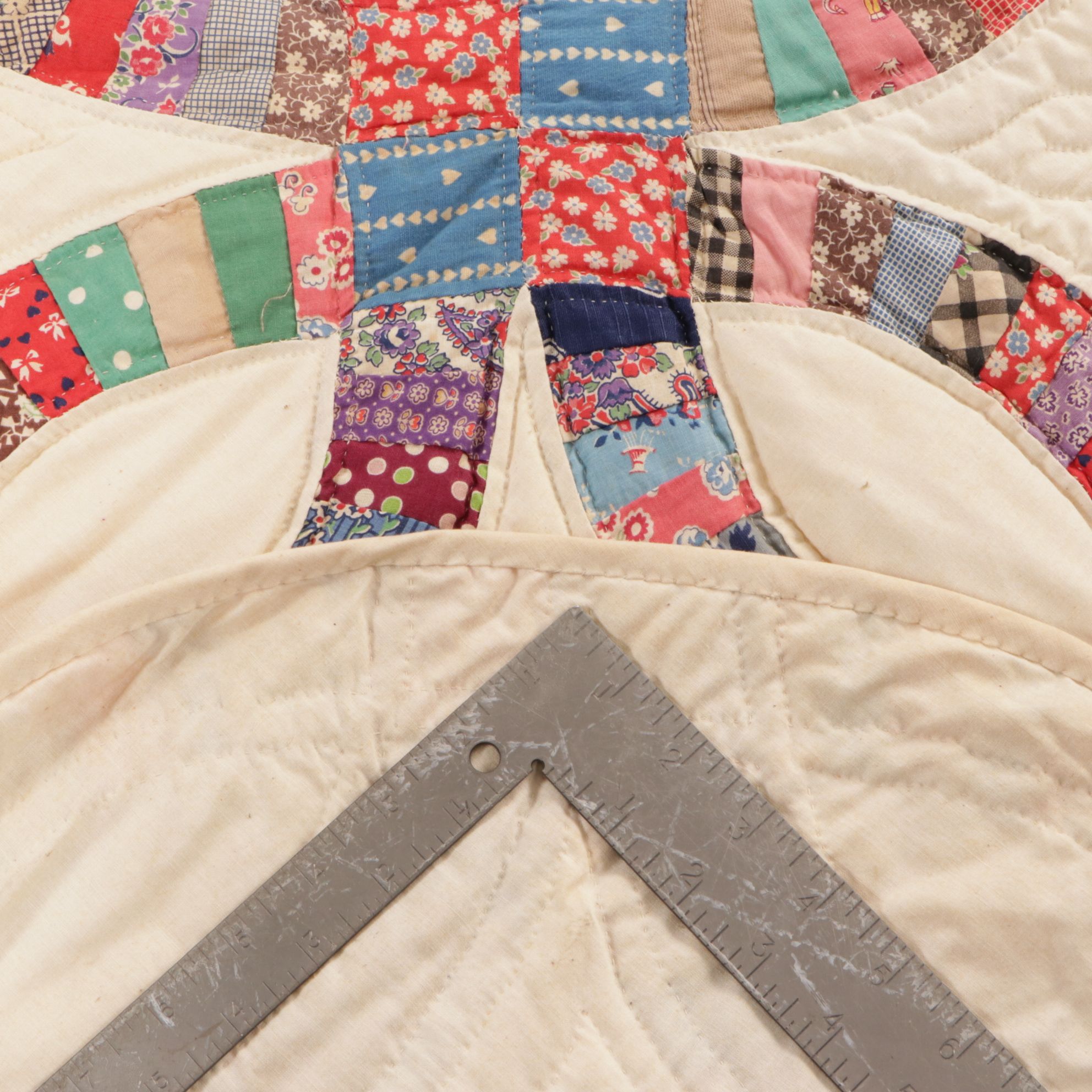 5'8 x 6'9 Handmade Double Wedding Ring Quilt, Early to Mid 20th C.