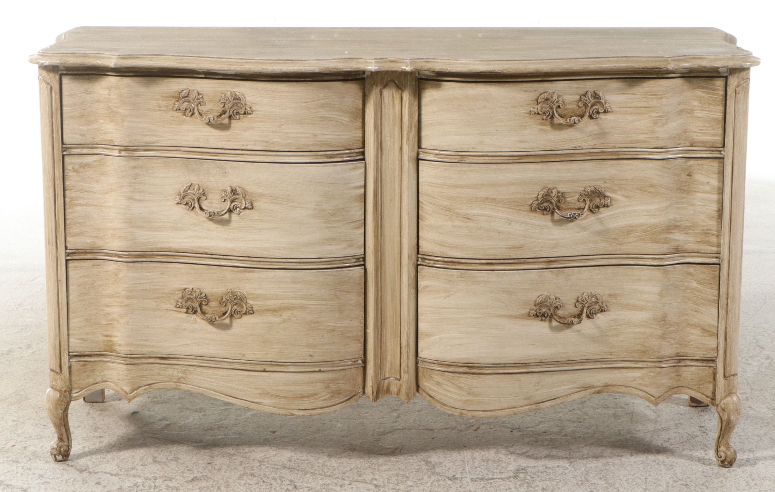 Drew Furniture French Provincial Style Serpentine Front Chest of Drawers
