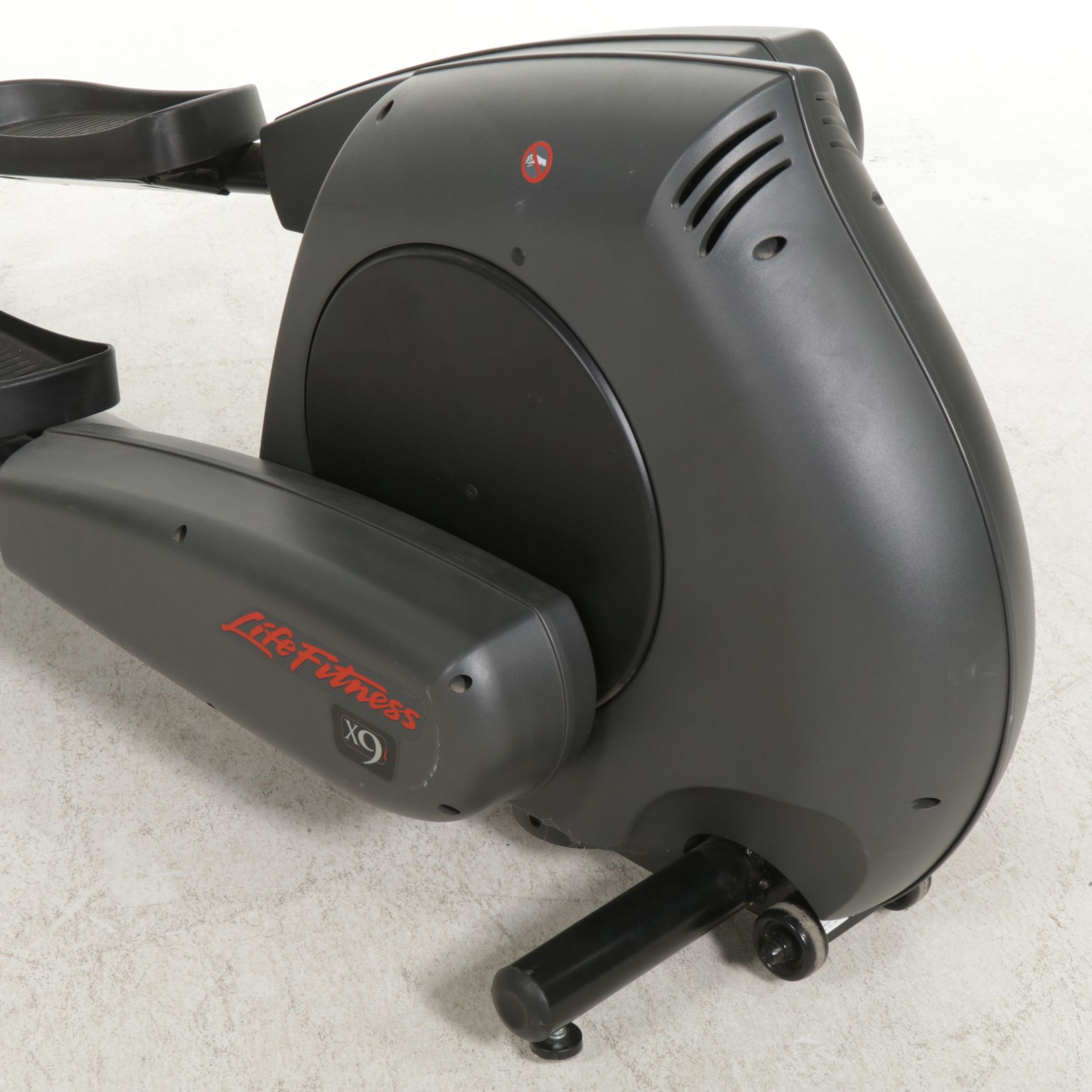 Life Fitness Model X9i Elliptical Trainer