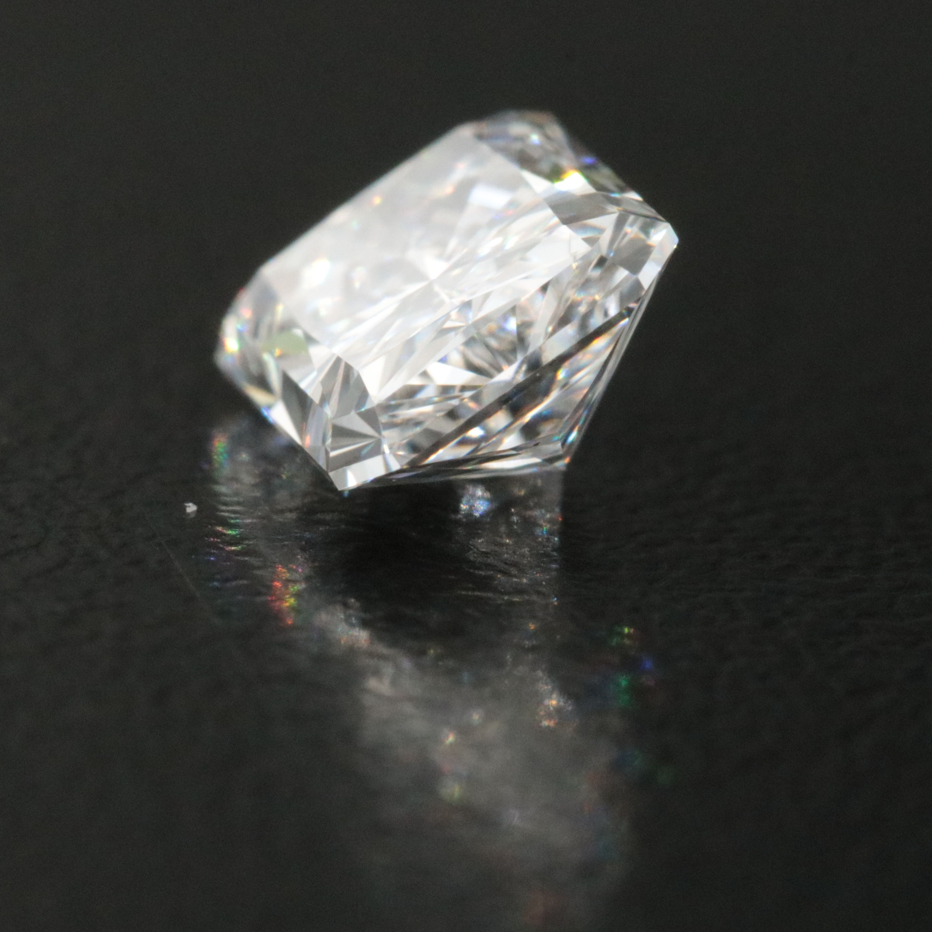 Loose 1.89 CT Lab Grown Diamond with IGI Report