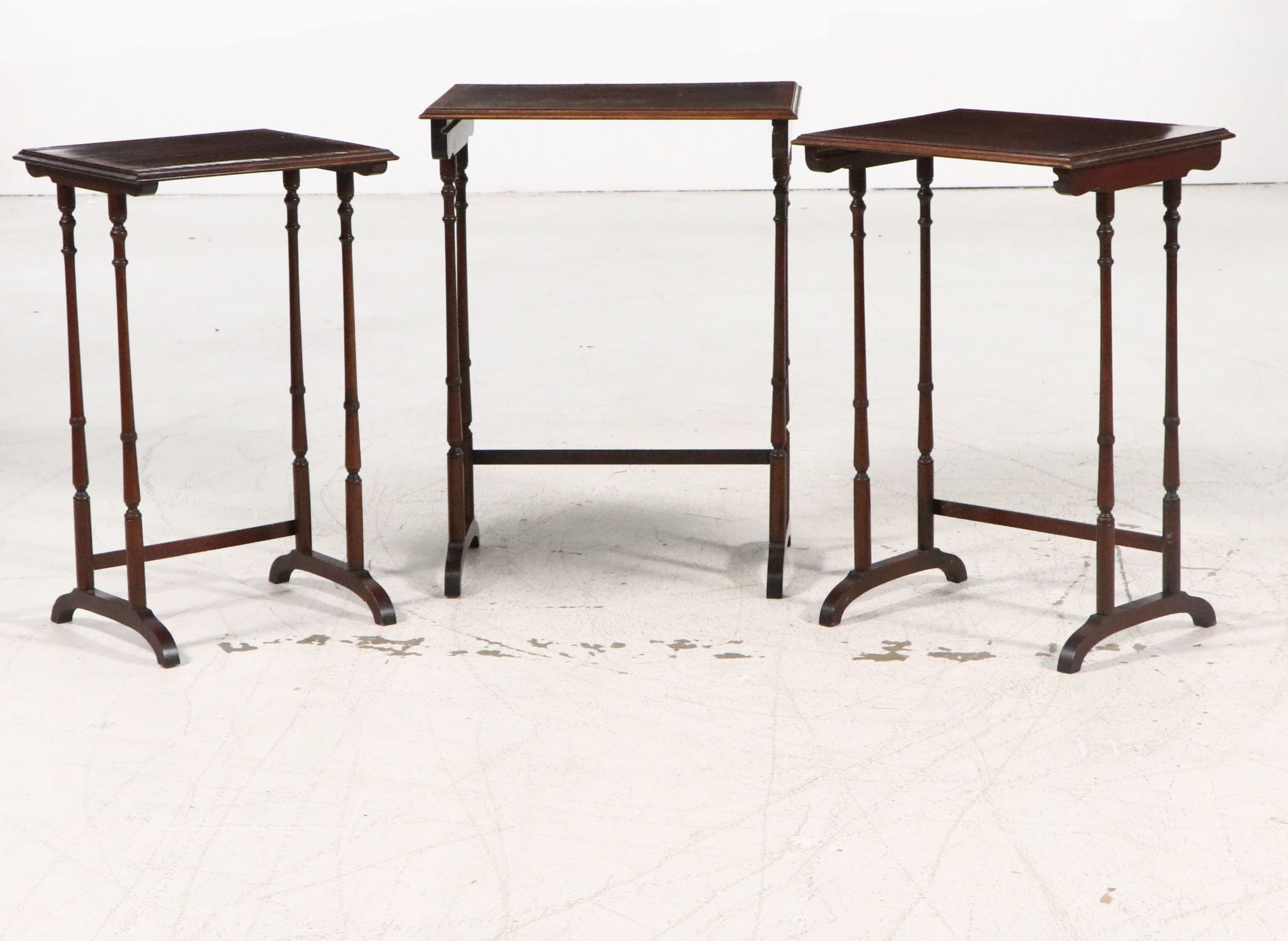 Set of Three Sheraton Style Mahogany Finish Nesting Tables, 20th Century