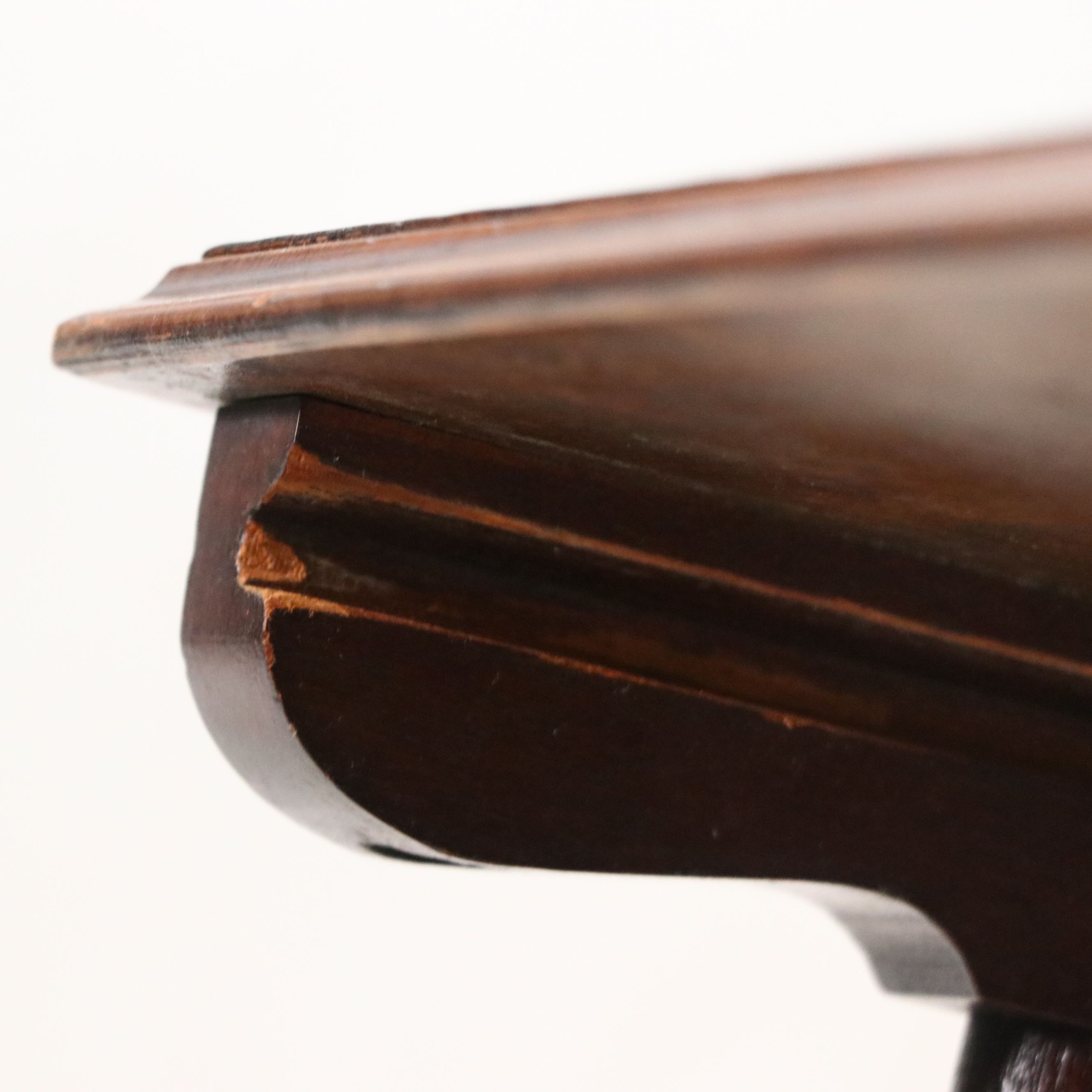 Set of Three Sheraton Style Mahogany Finish Nesting Tables, 20th Century