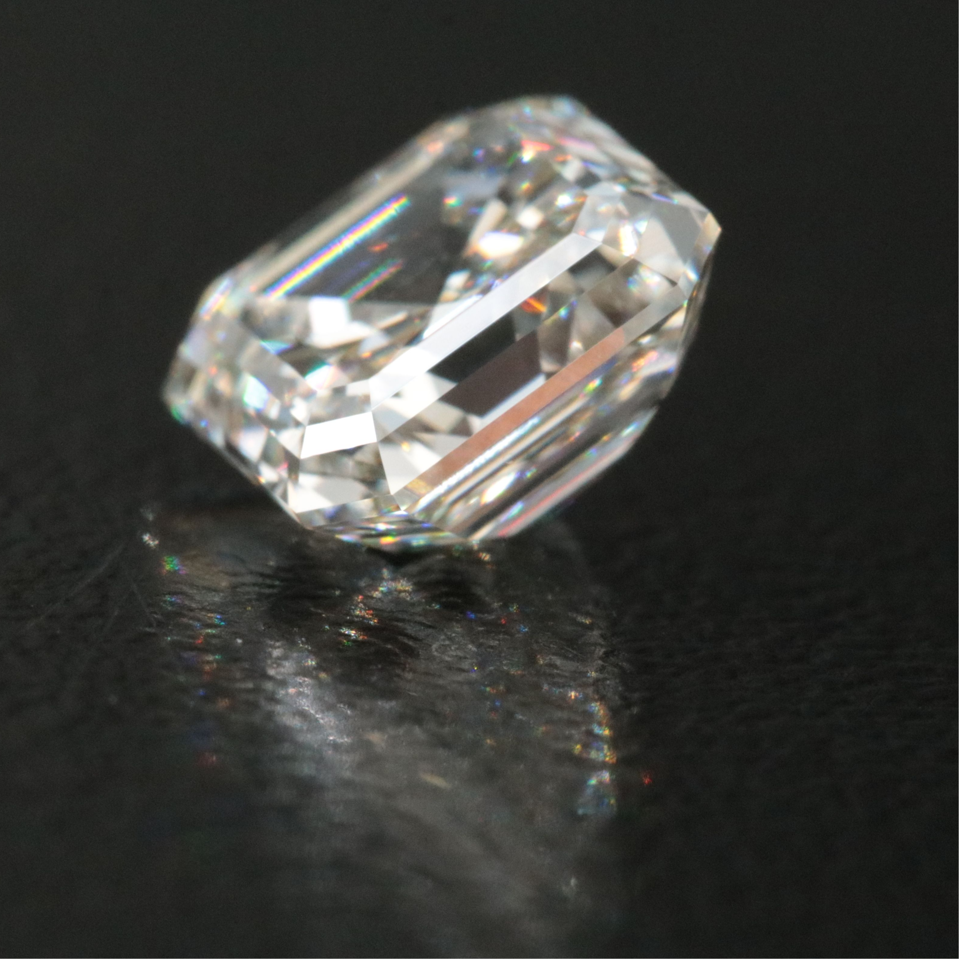 Loose 1.73 CT Lab Grown Diamond with IGI Report