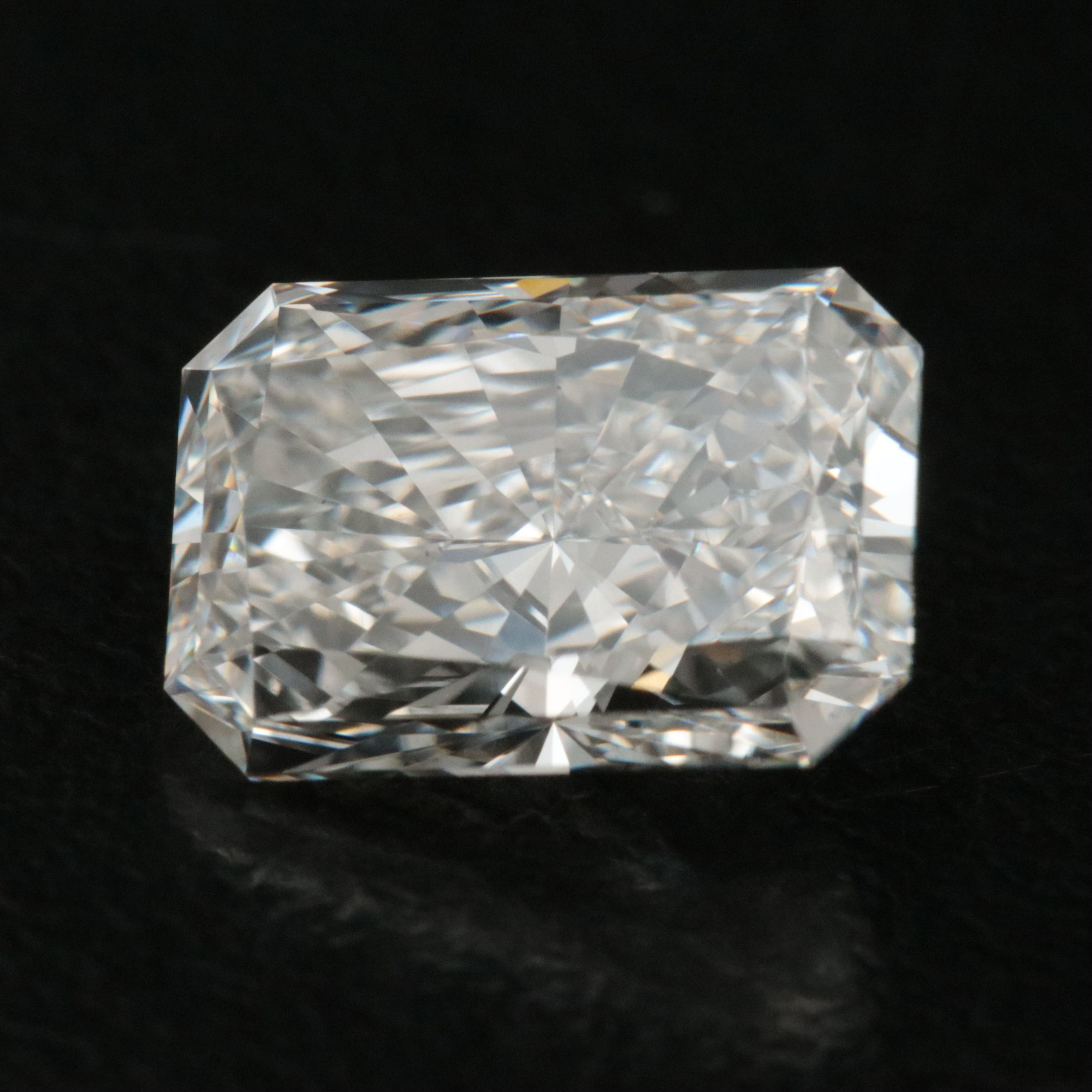 Loose 1.91 CT Lab Grown Diamond with IGI Report