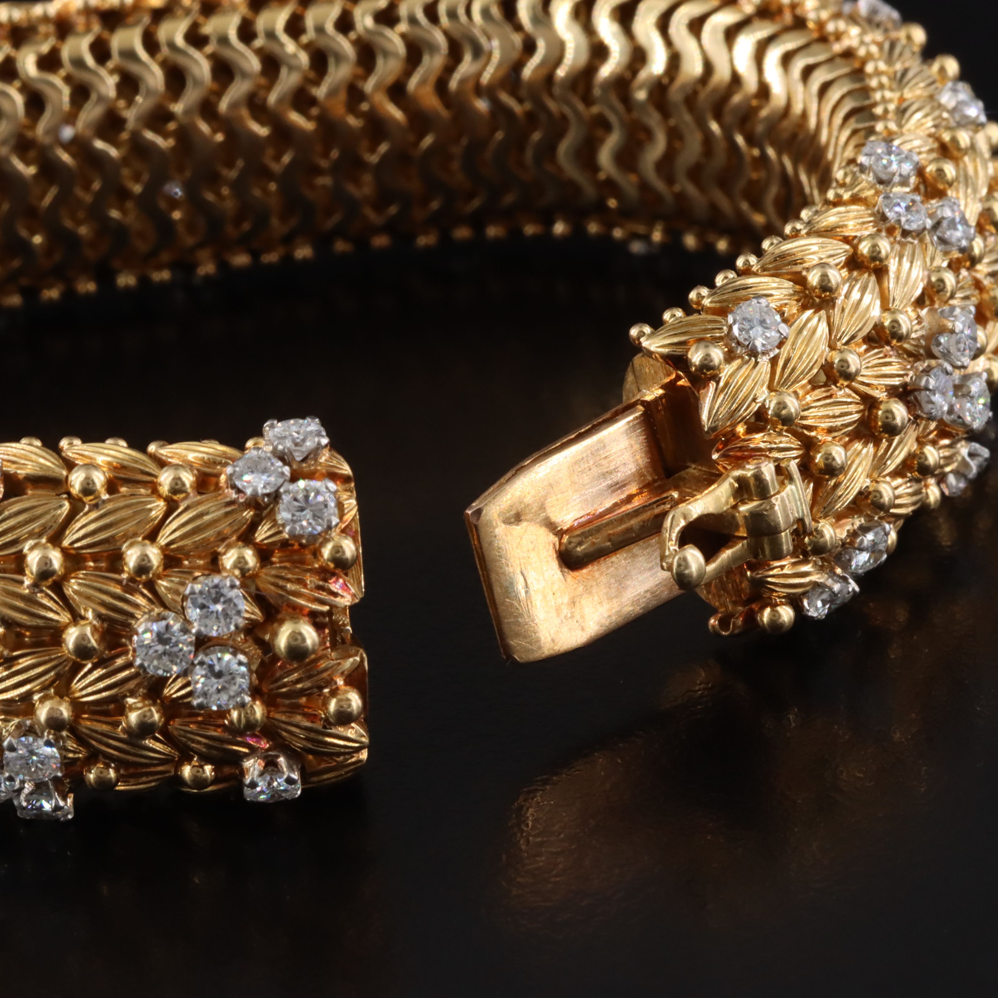 Van Cleef & Arpels 18K 5.28 CTW Diamond Fluted Bracelet 1960's