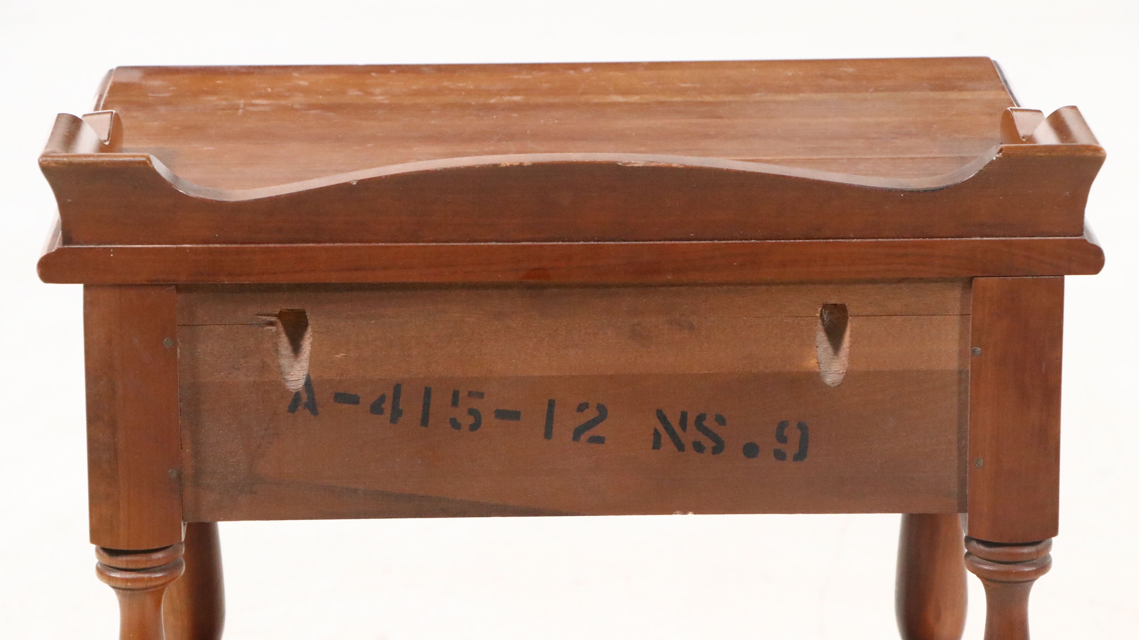 Pair of American Colonial Style Maple Nightstands