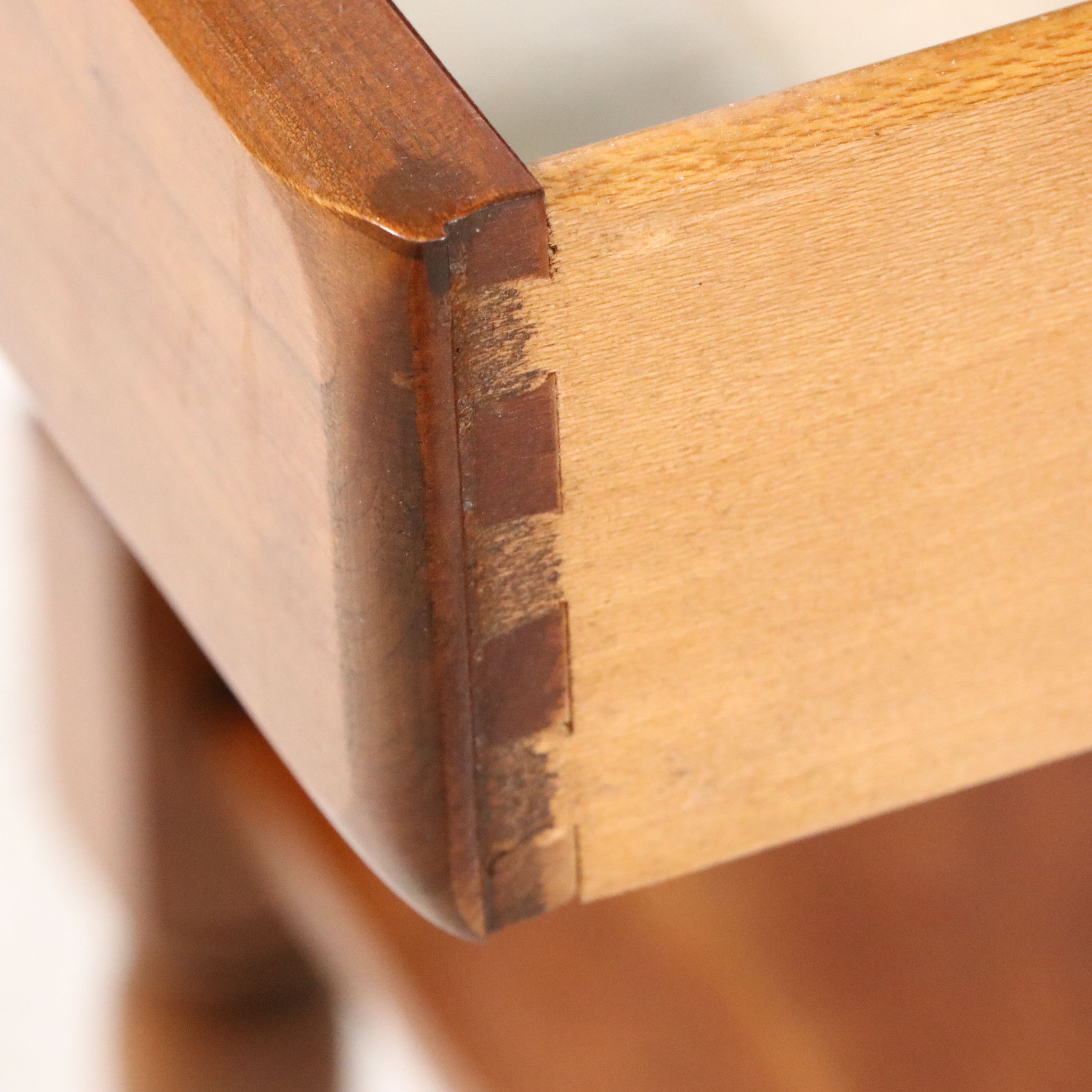 Pair of American Colonial Style Maple Nightstands