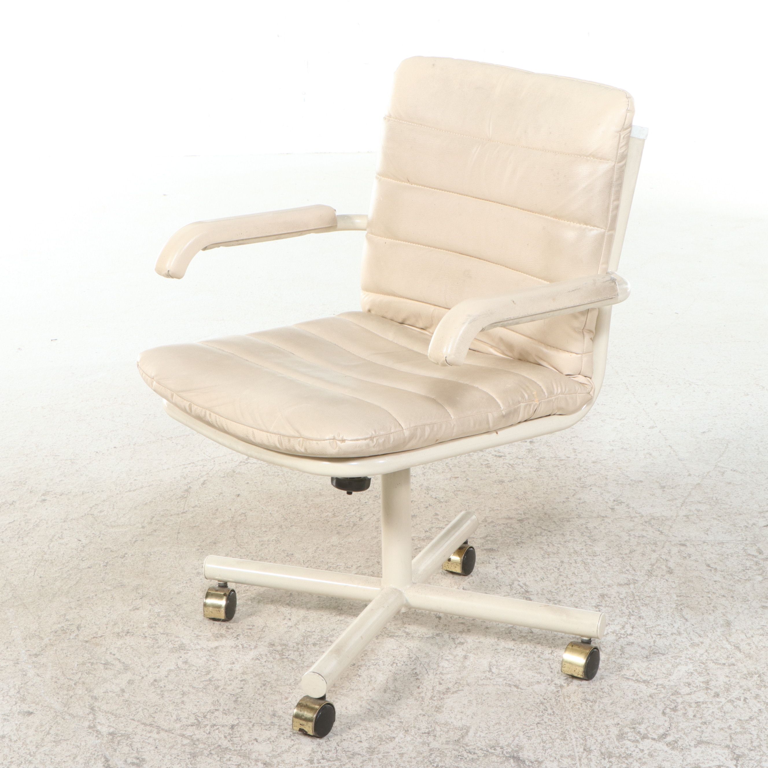 Cal-Style Furniture Assembled Five-Piece Dinette Set