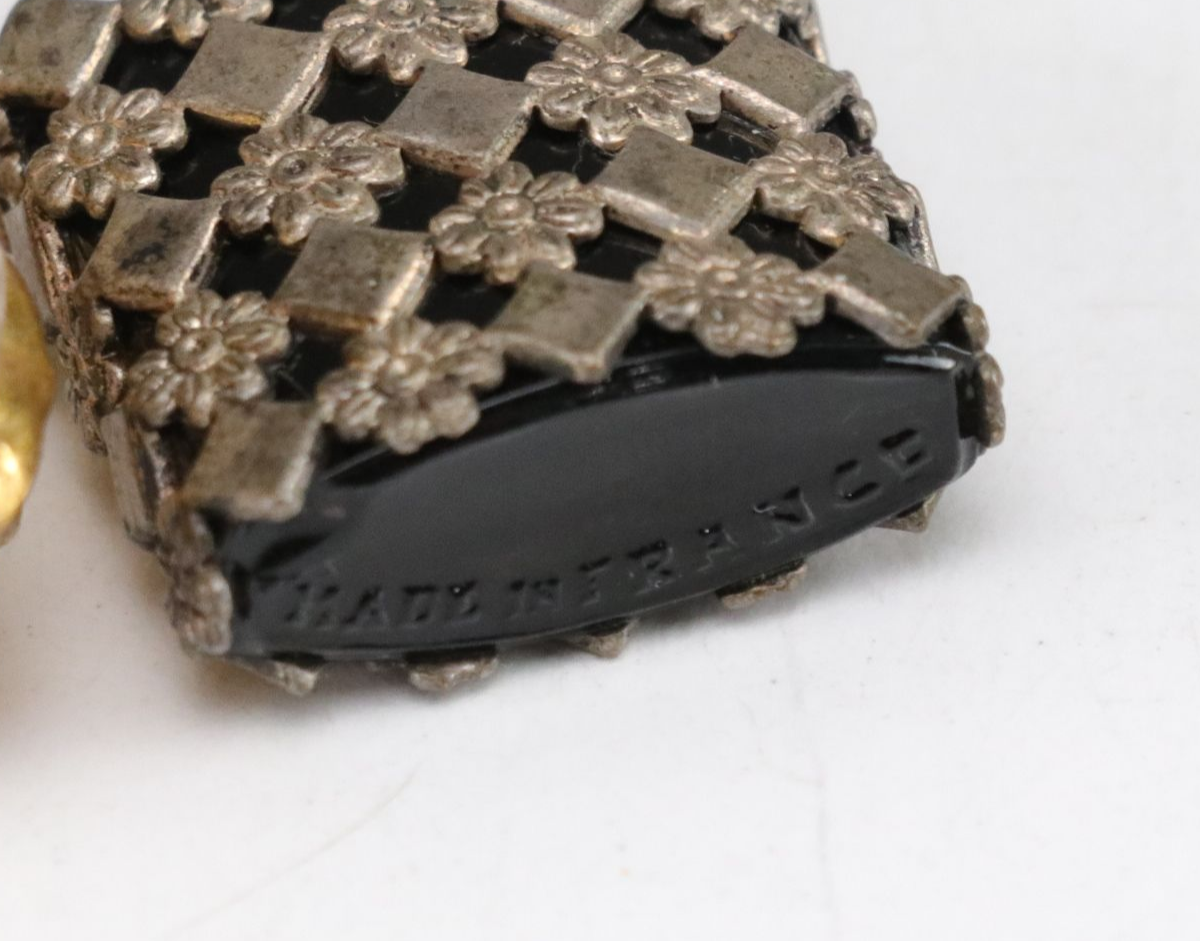 Crystal and Glass Perfume Bottles with Cosmetic Containers and Compact Mirrors