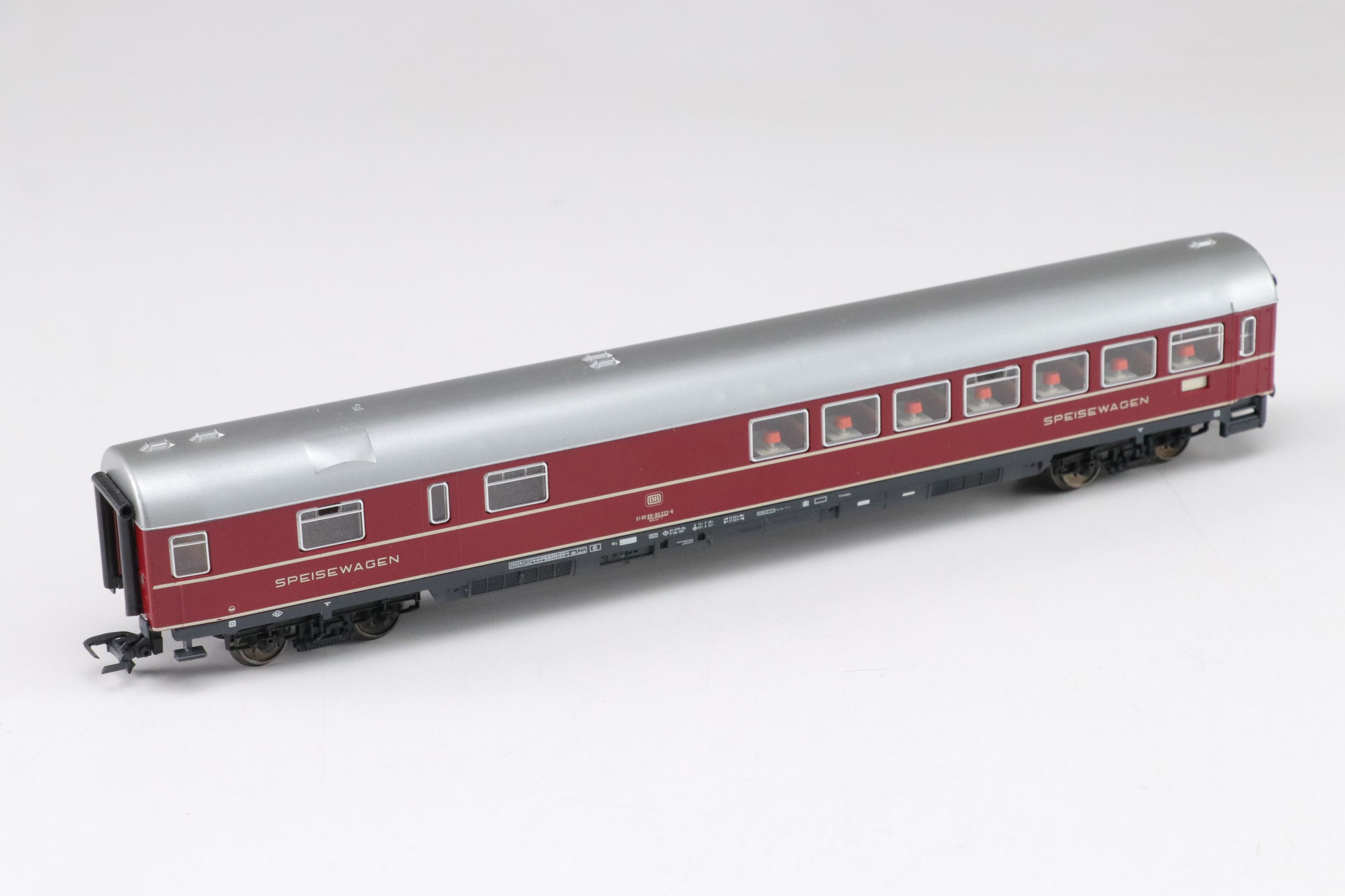 Fleischmann HO scale Model 5169, 5162 and 5105 Passenger Train Cars