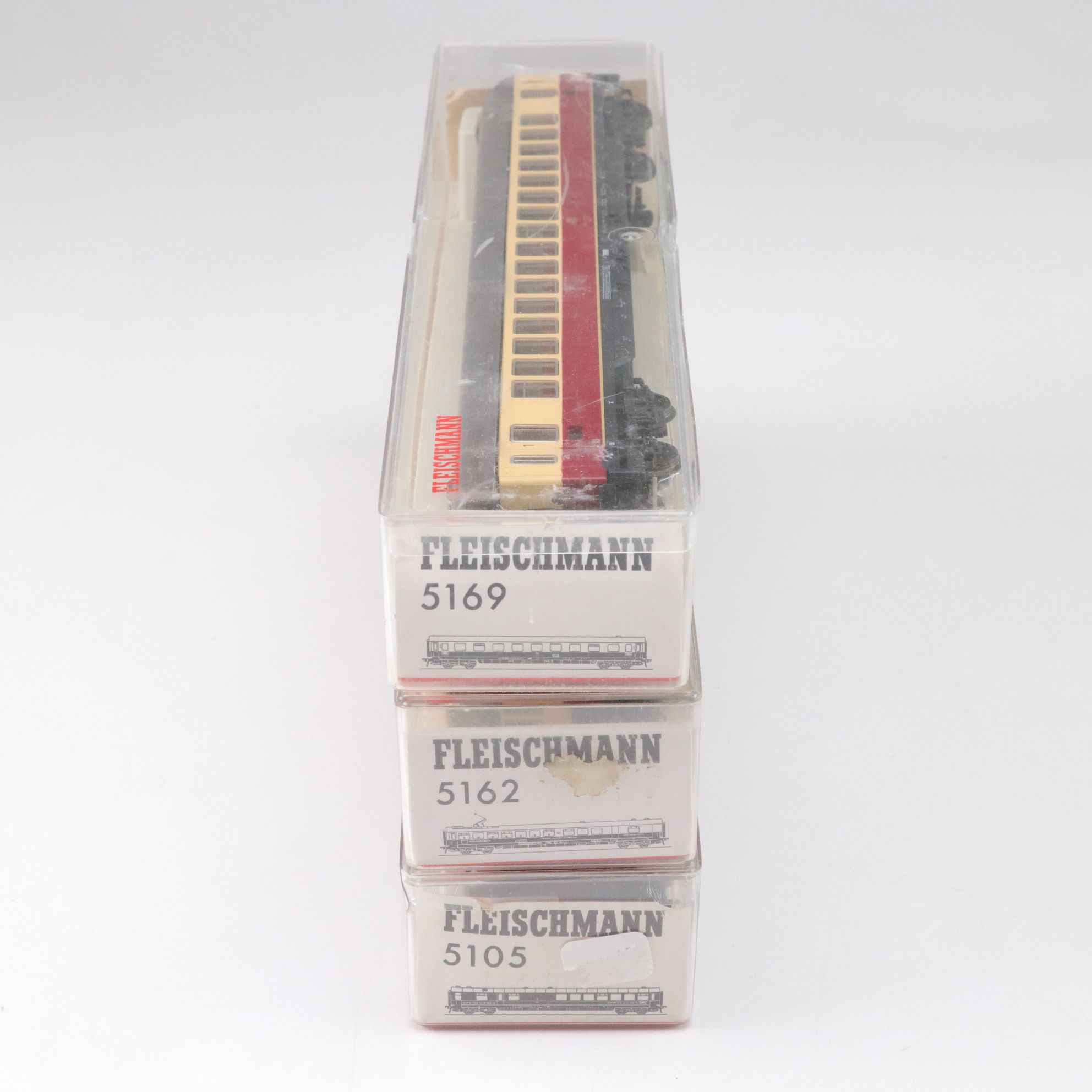 Fleischmann HO scale Model 5169, 5162 and 5105 Passenger Train Cars