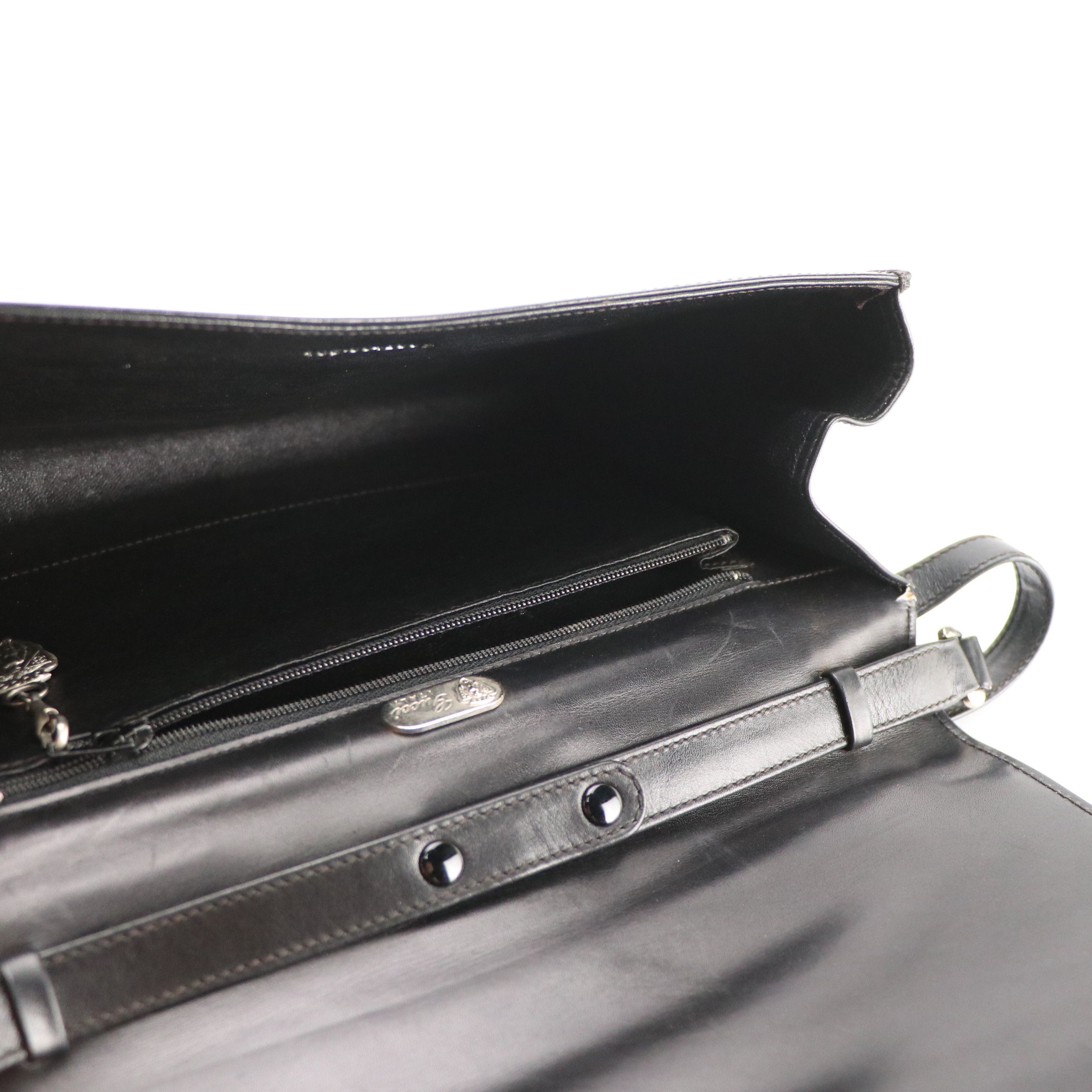 Gucci Interlocking GG Front Flap Crossbody Bag in Black Leather