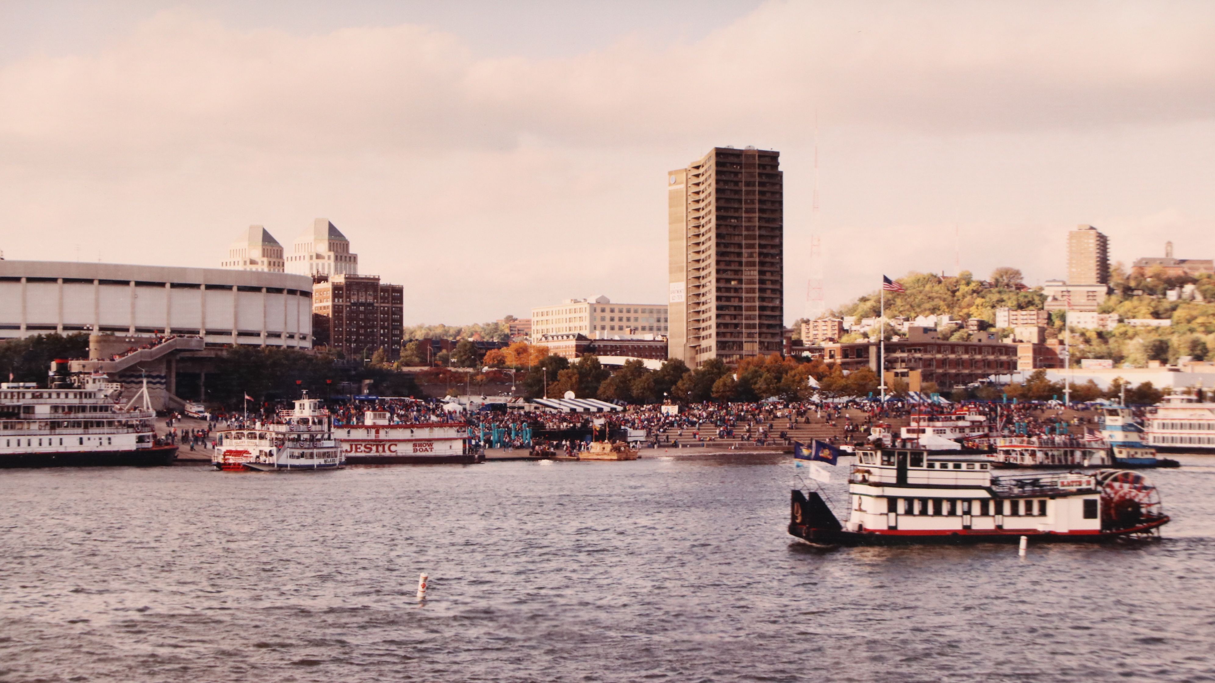 Chadwick Chromogenic Color Print of Cincinnati for Tall Stacks, 1992
