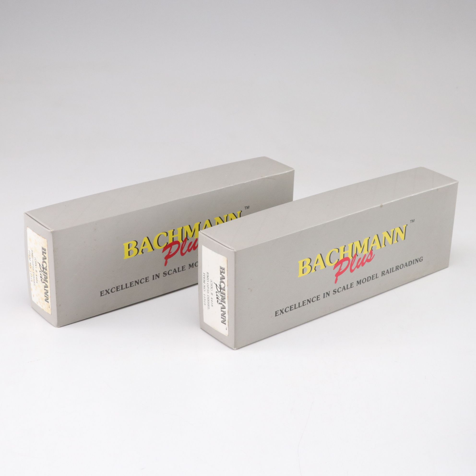 IHC Premier Series "Chesapeake & Ohio" 490 Locomotive with CSX and More Trains