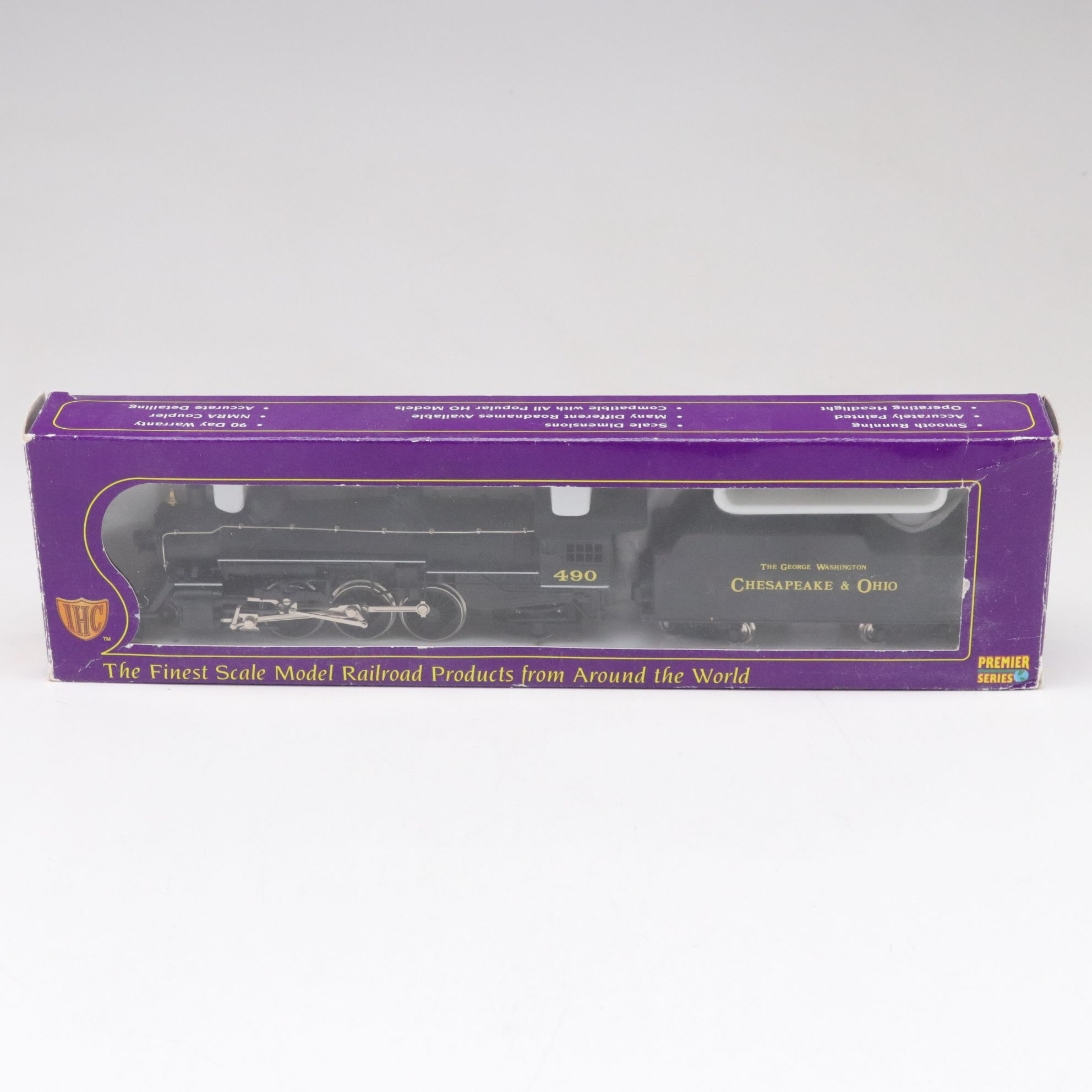 IHC Premier Series "Chesapeake & Ohio" 490 Locomotive with CSX and More Trains