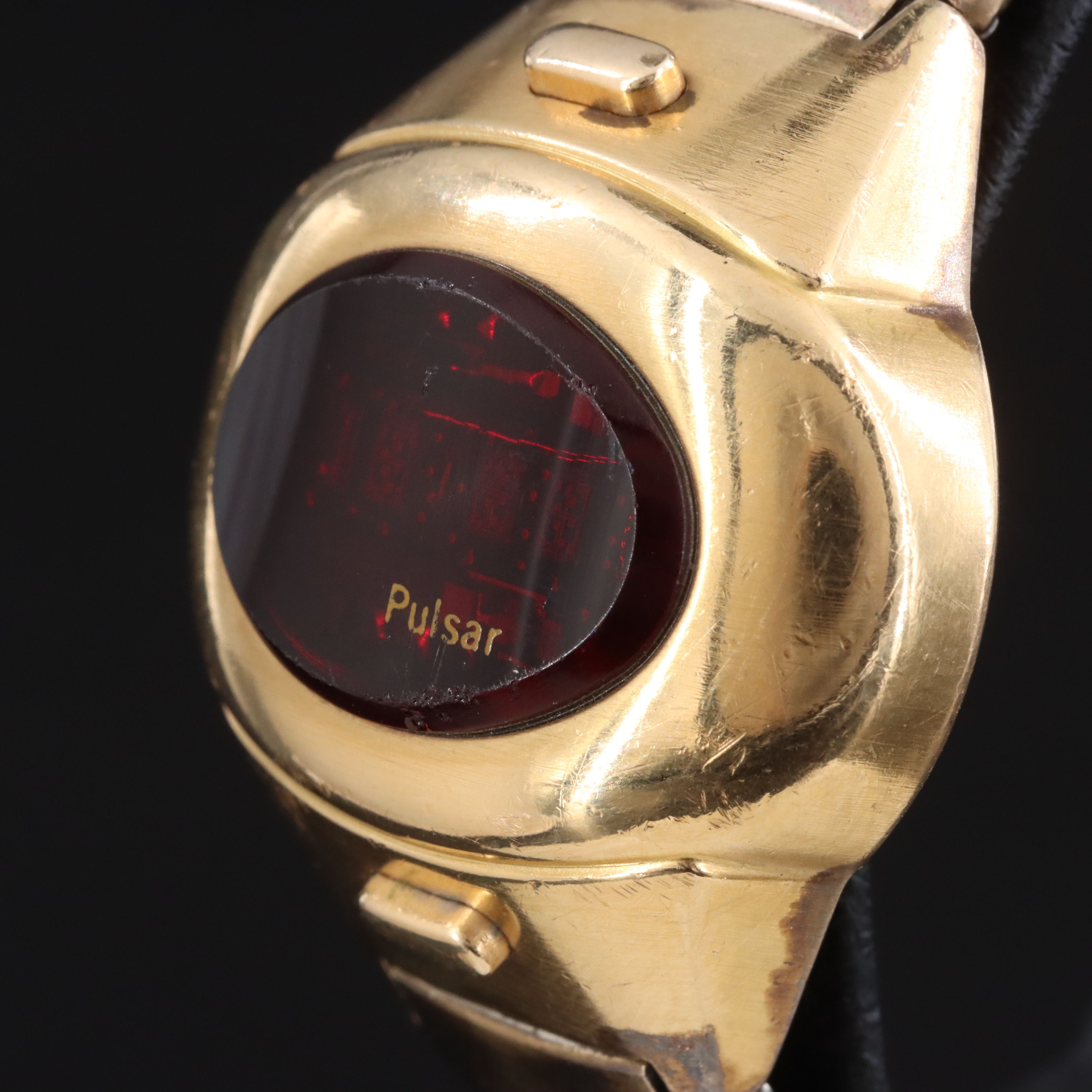 Vintage Pulsar Time Computer Date Command LED Digital Watch