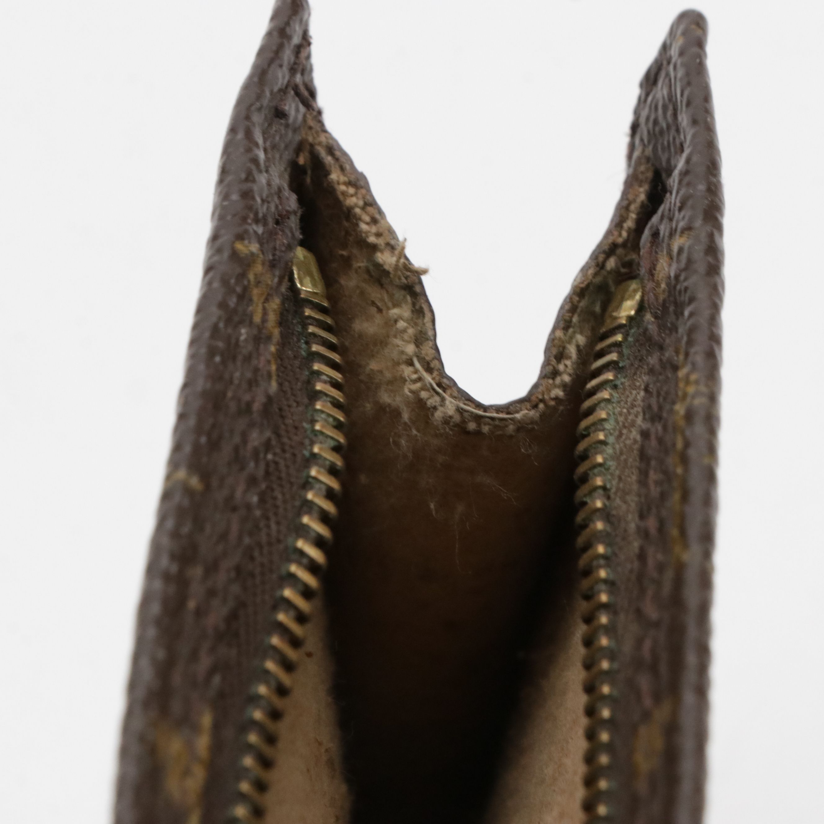 Louis Vuitton Bucket Bag Pouch in Monogram Canvas