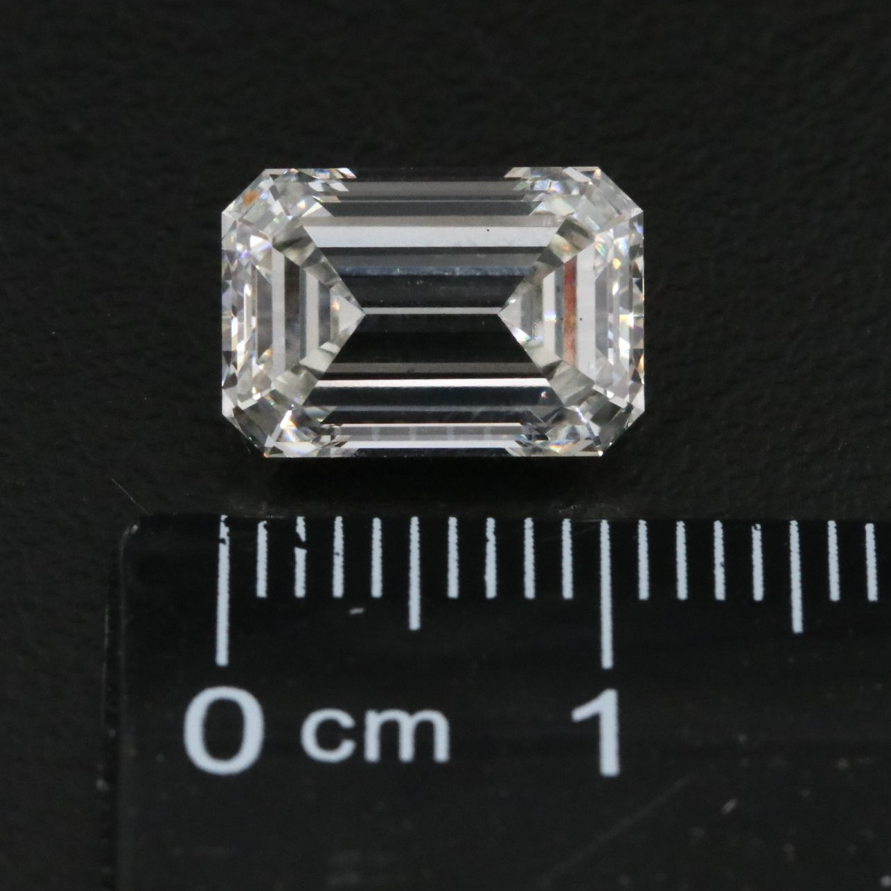 Loose 4.23 CT Lab Grown Diamond with IGI Report