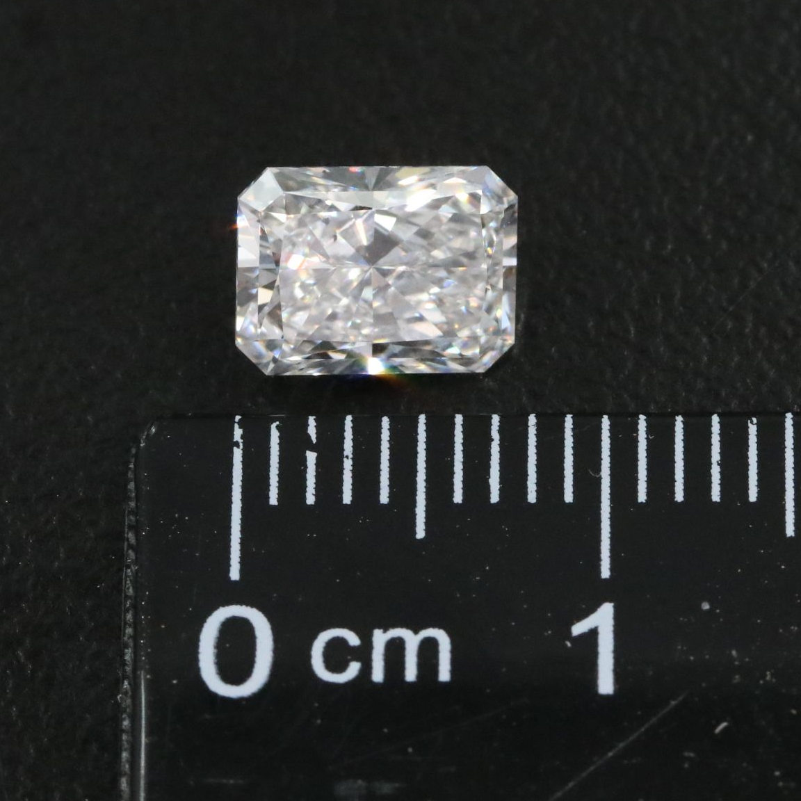 Loose 1.47 CT Lab Grown Diamond with IGI Report