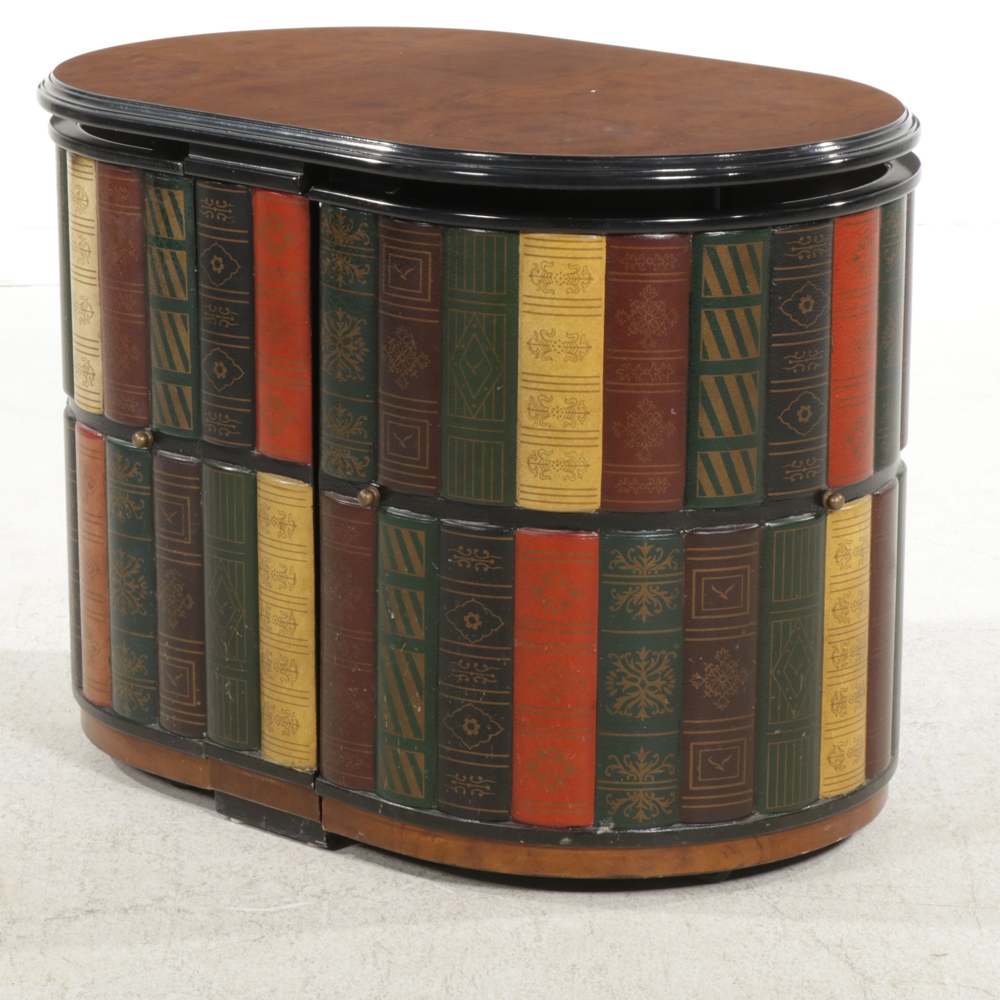 Design Toscano "Nettlestone" Trompe l'Oeil Nested Library Table and Chairs