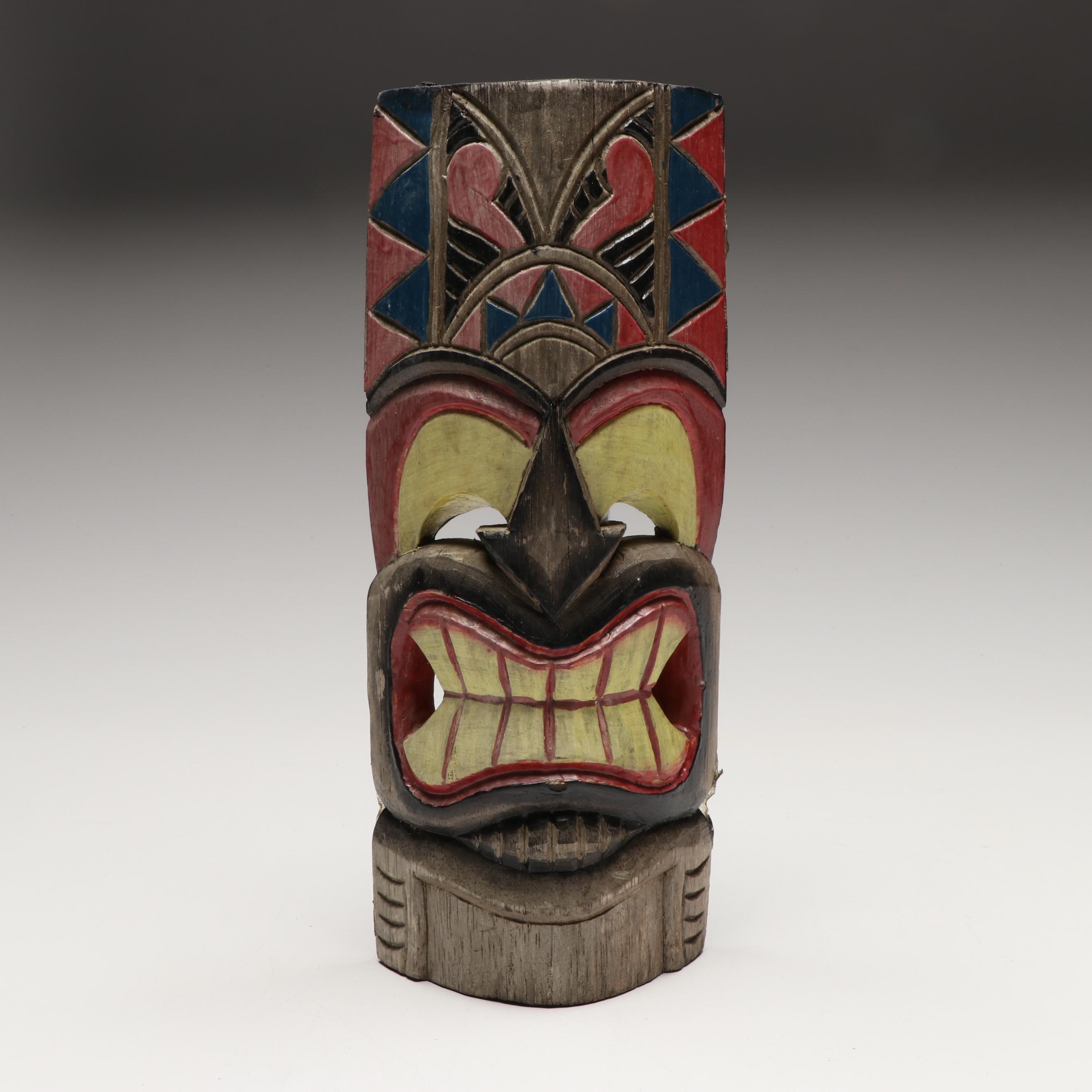 Alaskan "The Legend of Sun and Raven" Carved Wood Totem with Other Décor