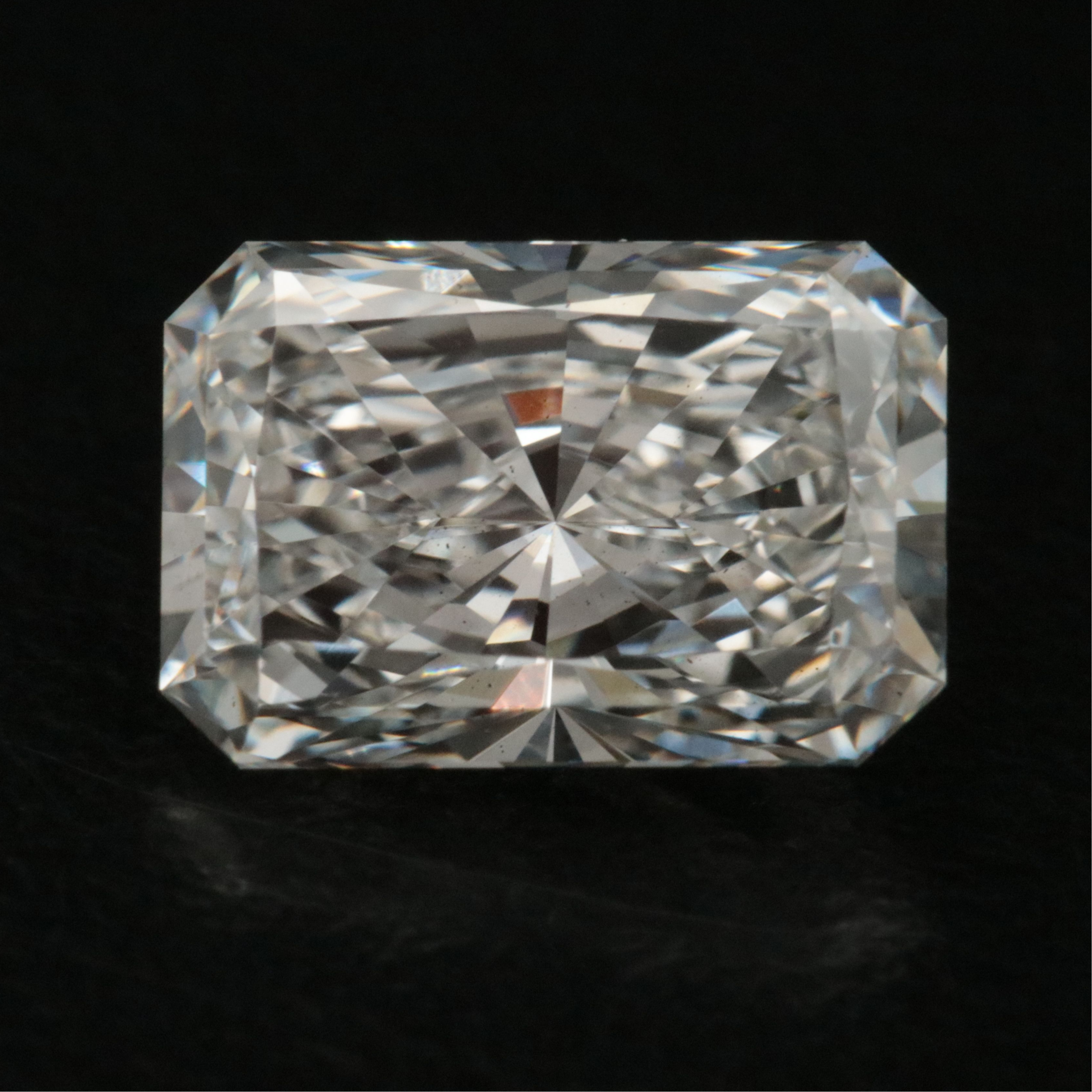 Loose 1.87 CT Lab Grown Diamond with IGI Report