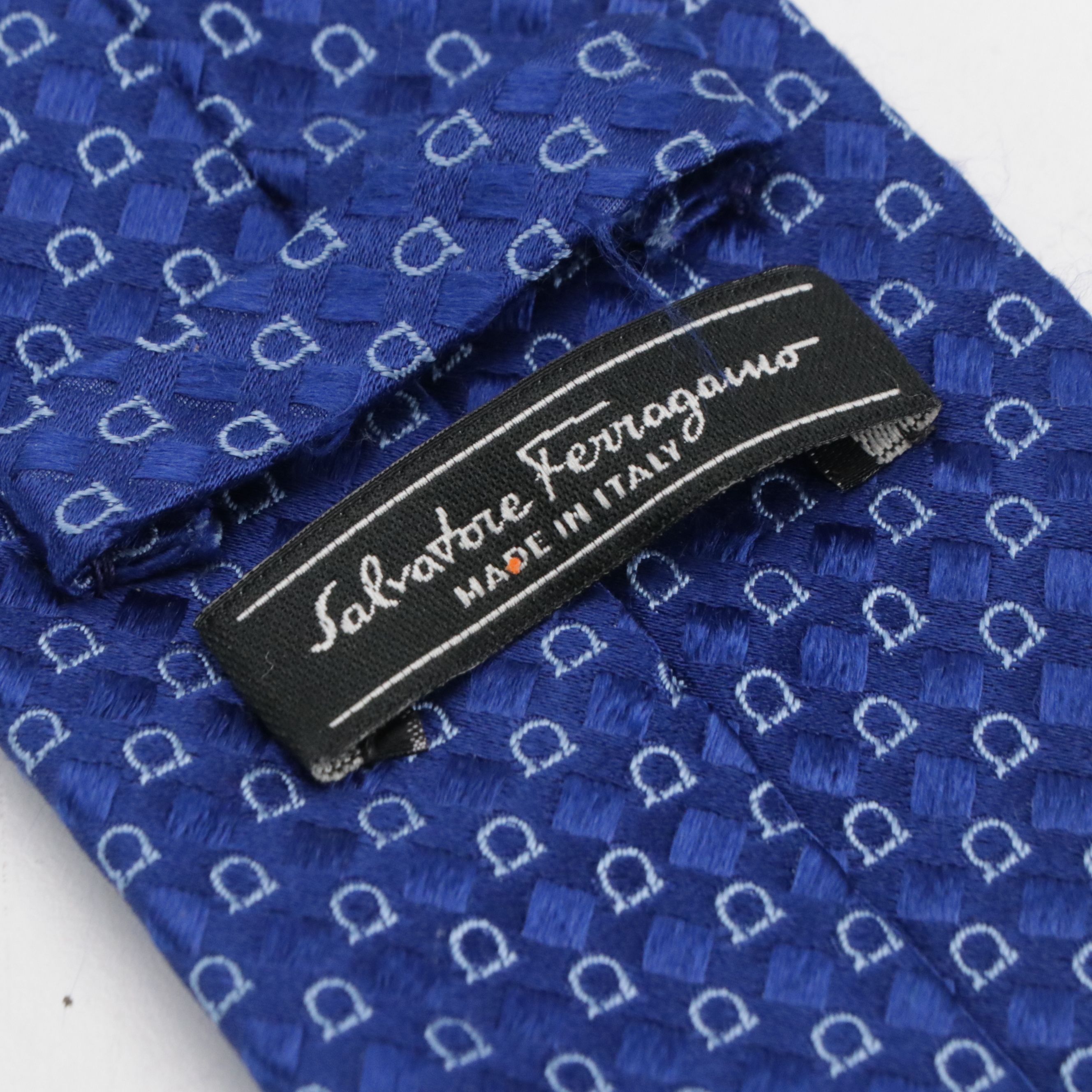 Salvatore Ferragamo Gancini Pattern Necktie in Silk Jacquard
