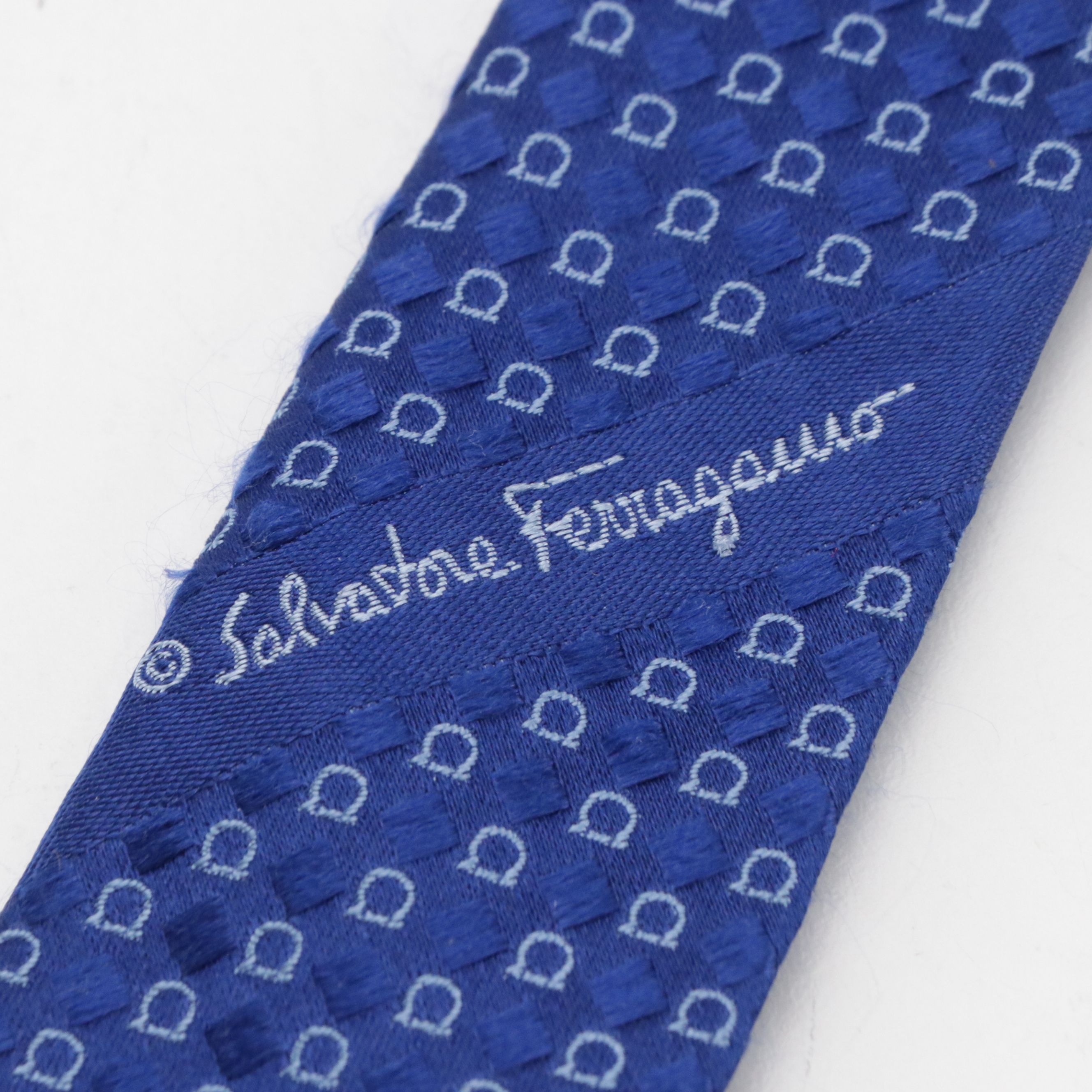 Salvatore Ferragamo Gancini Pattern Necktie in Silk Jacquard