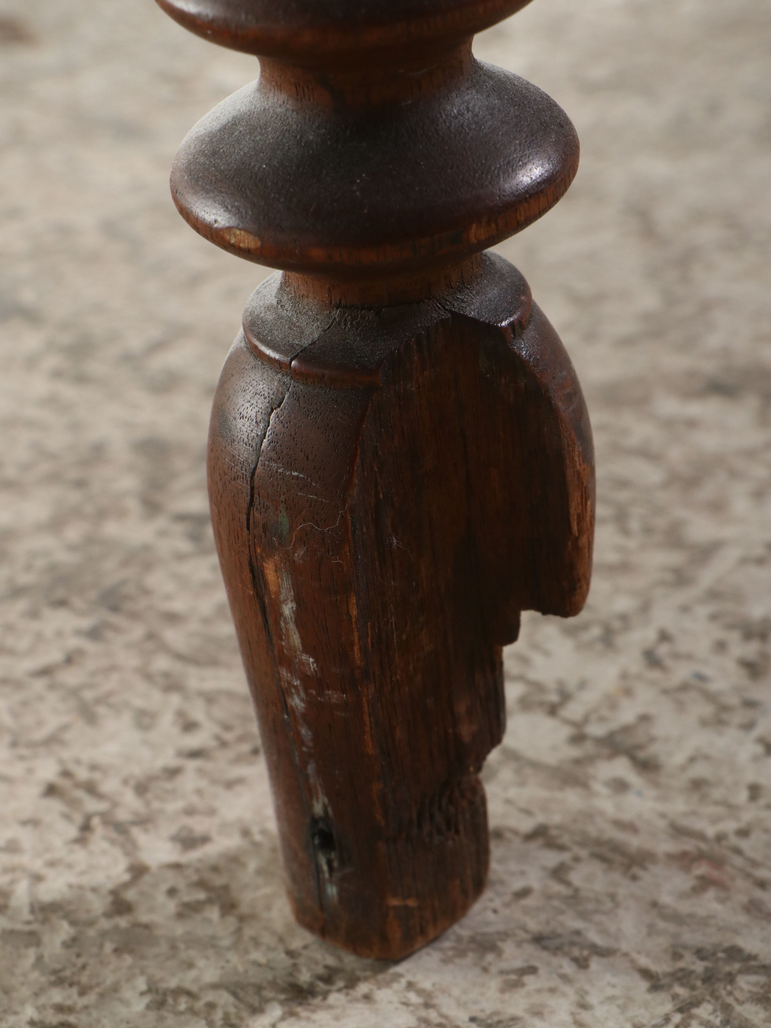 Victorian Walnut Finish Turned Bobbin Jenny Lind Style Cradle