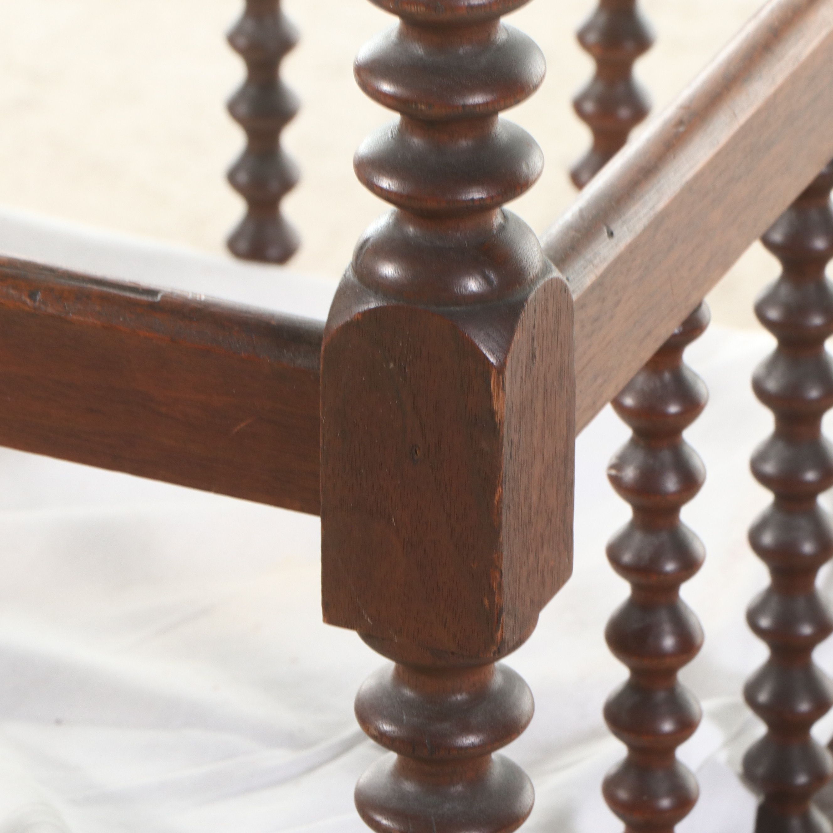 Victorian Walnut Finish Turned Bobbin Jenny Lind Style Cradle