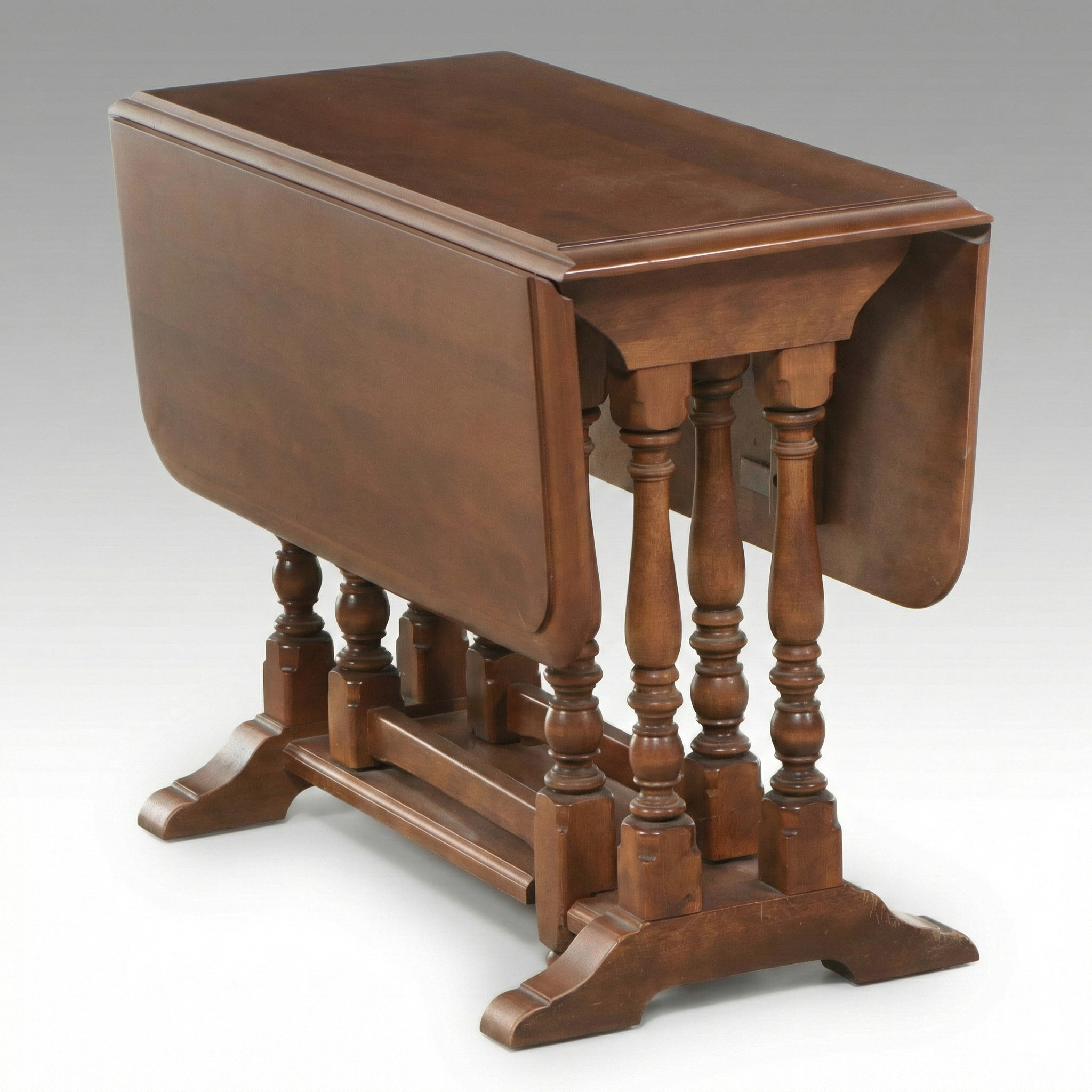 Ethan Allen Colonial Revival Drop-Leaf Gate-Leg Table