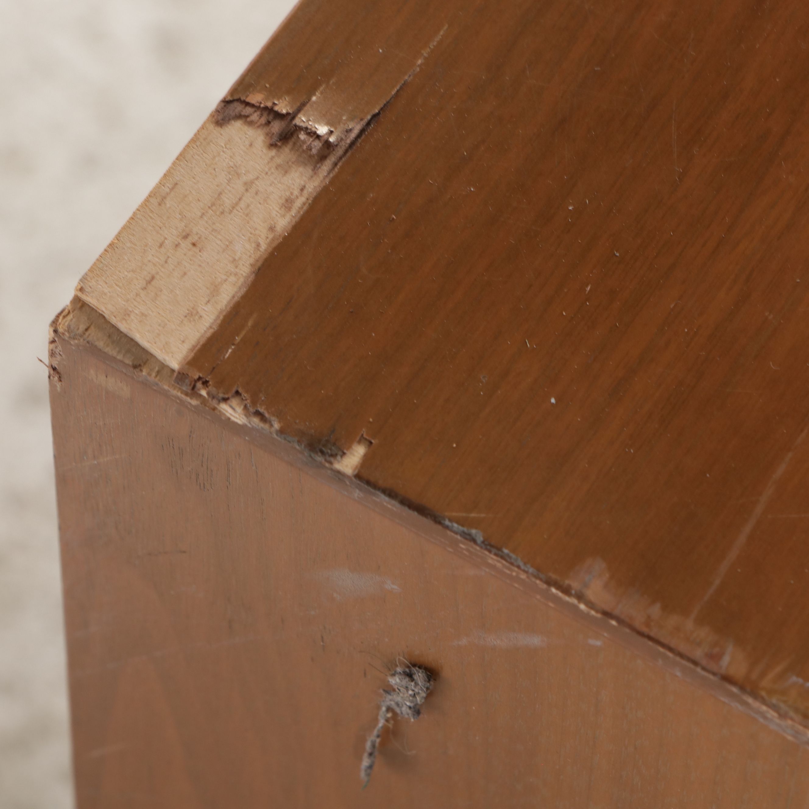 Kroehler Mid Century Modern Walnut Desk, Mid-20th Century