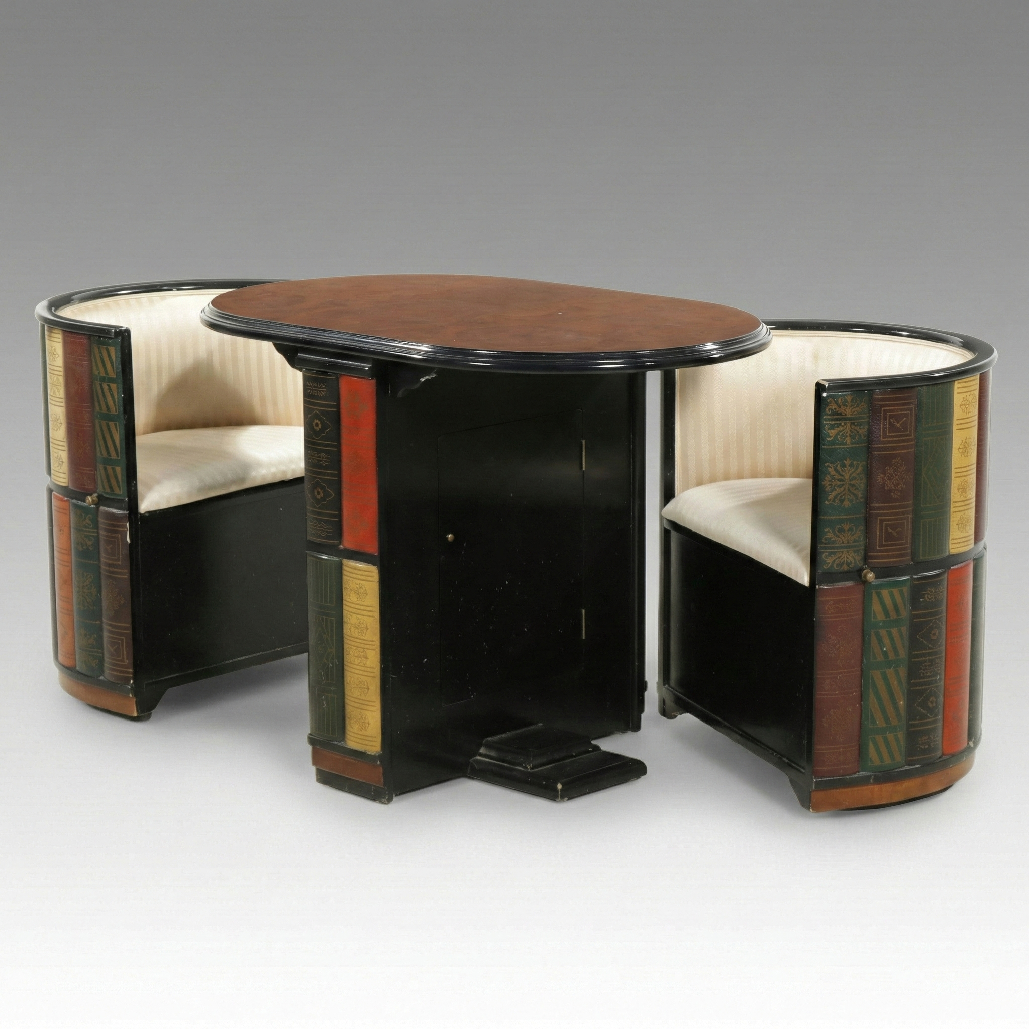 Design Toscano "Nettlestone" Trompe l'Oeil Nested Library Table and Chairs