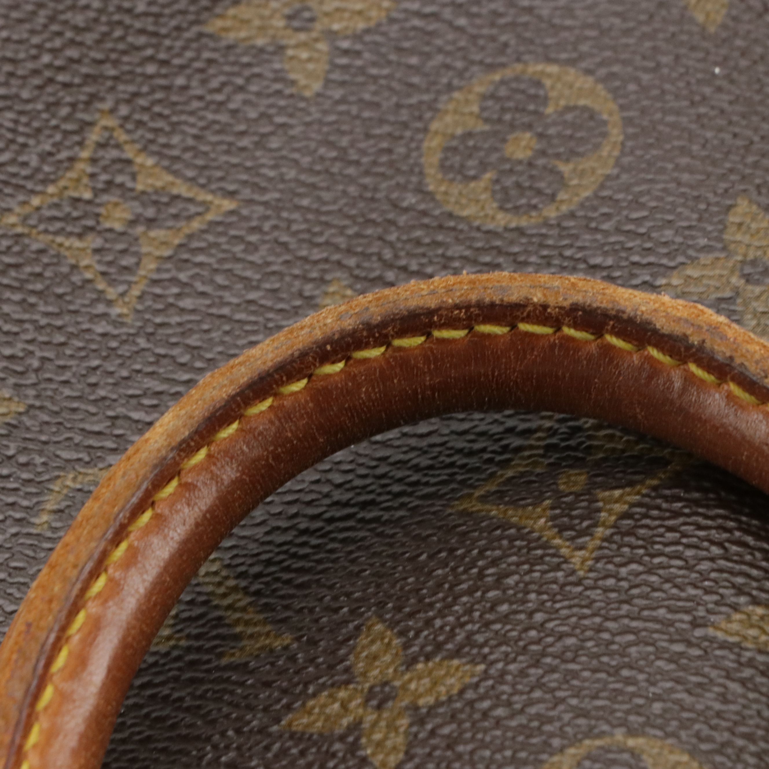 Louis Vuitton Deauville Handbag in Monogram Canvas and Vachetta Leather