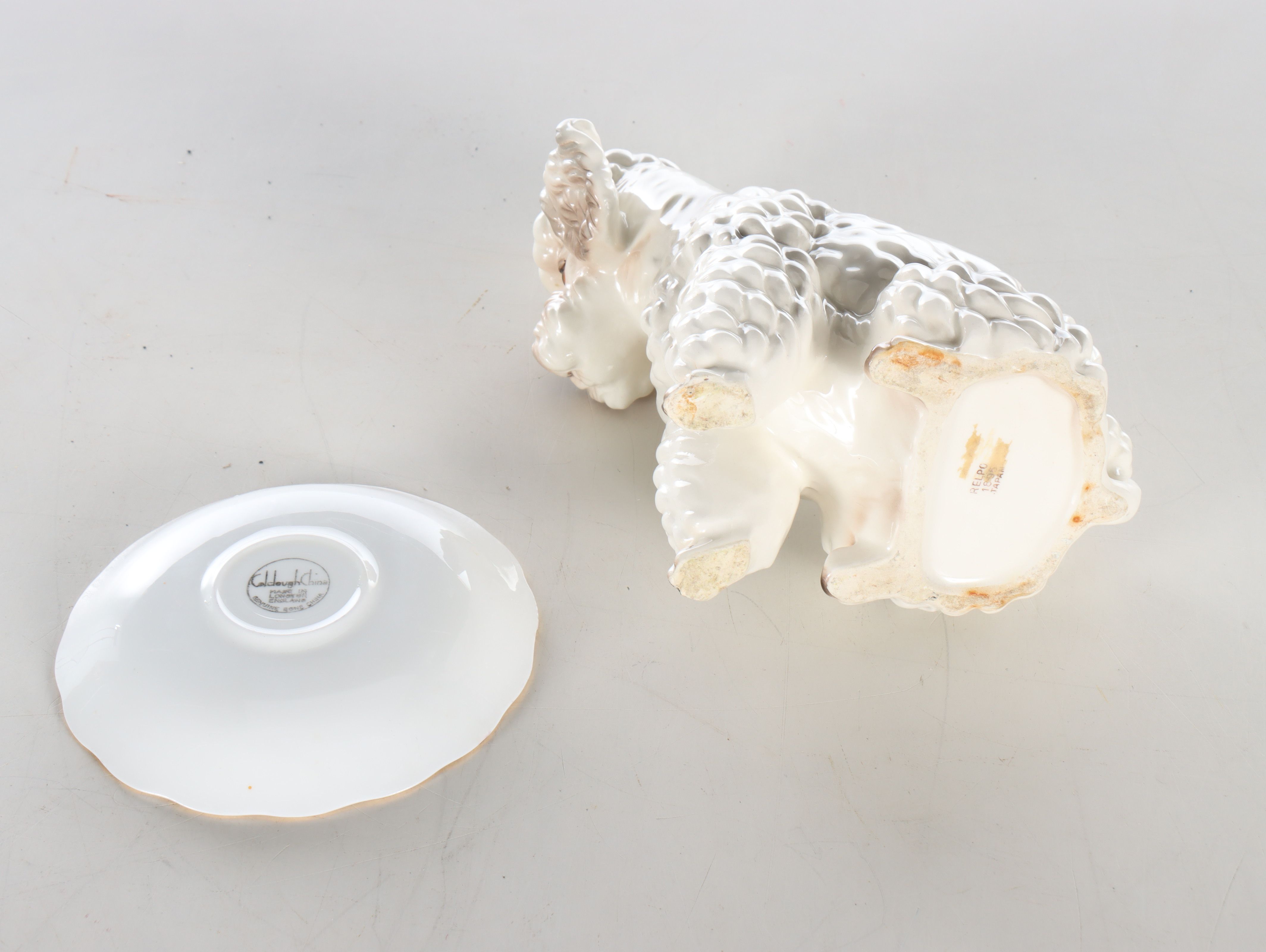 Mikasa "Buckskin" Casserole with Syroco Wall Hanging and More Décor