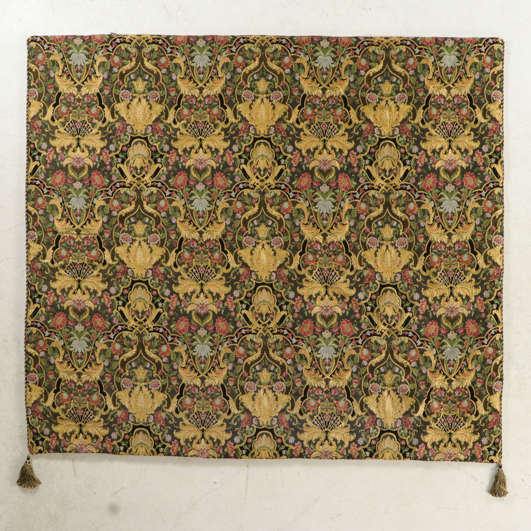 Austin Horn Collection "Gustone" Comforter Set with Shams, Pillows and Bed Skirt