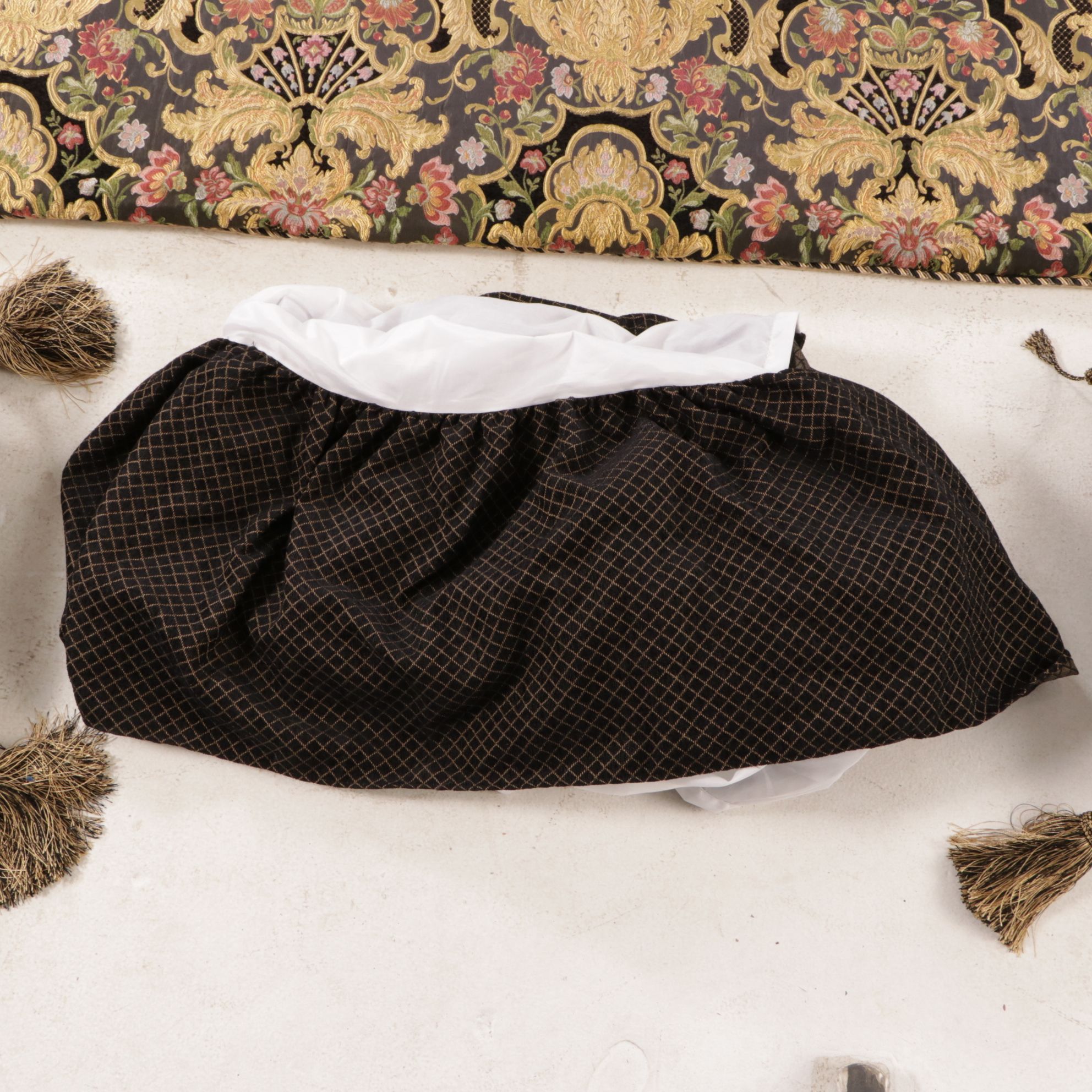 Austin Horn Collection "Gustone" Comforter Set with Shams, Pillows and Bed Skirt