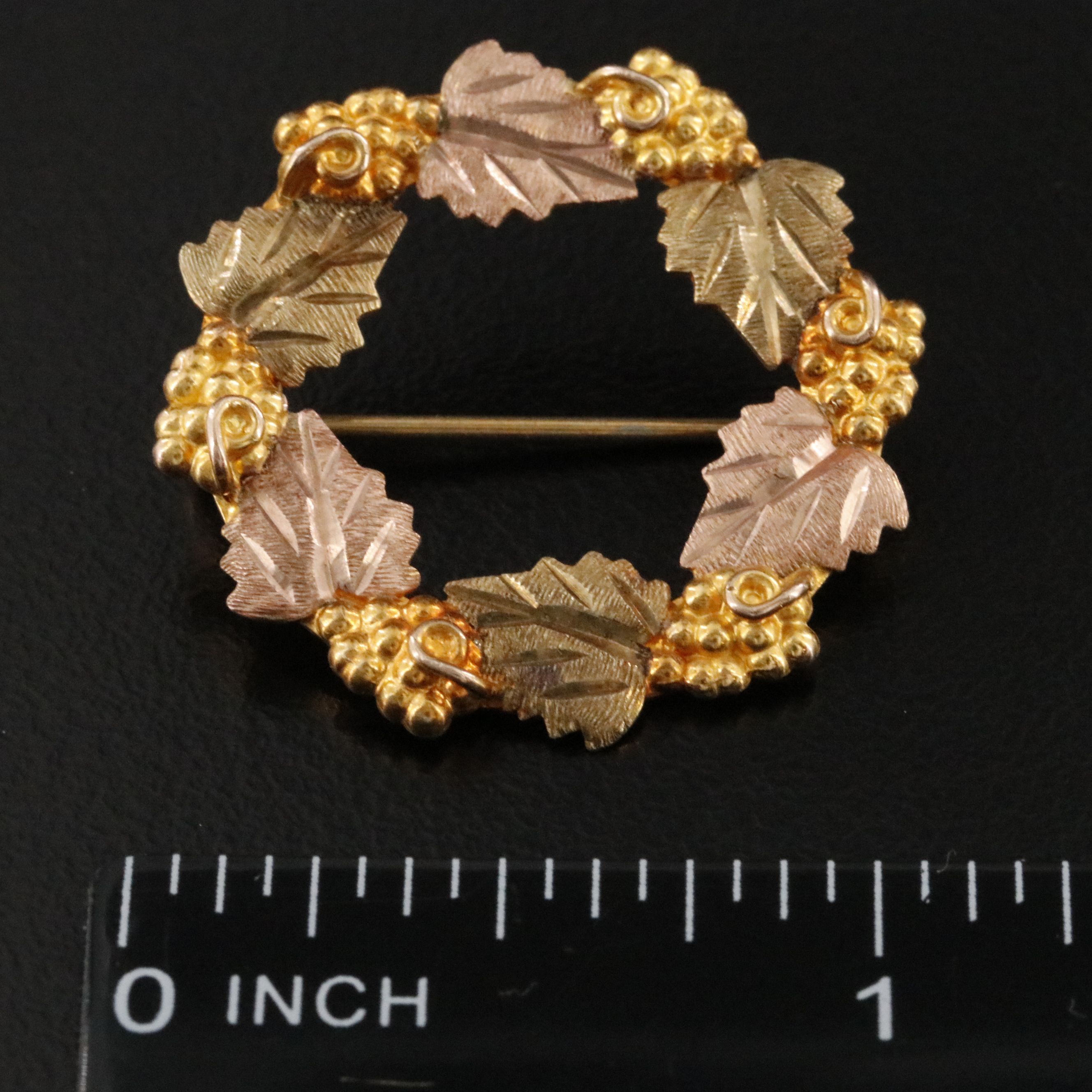 Black Hills Gold 10K Tri-Color Grapevine Circle Pin
