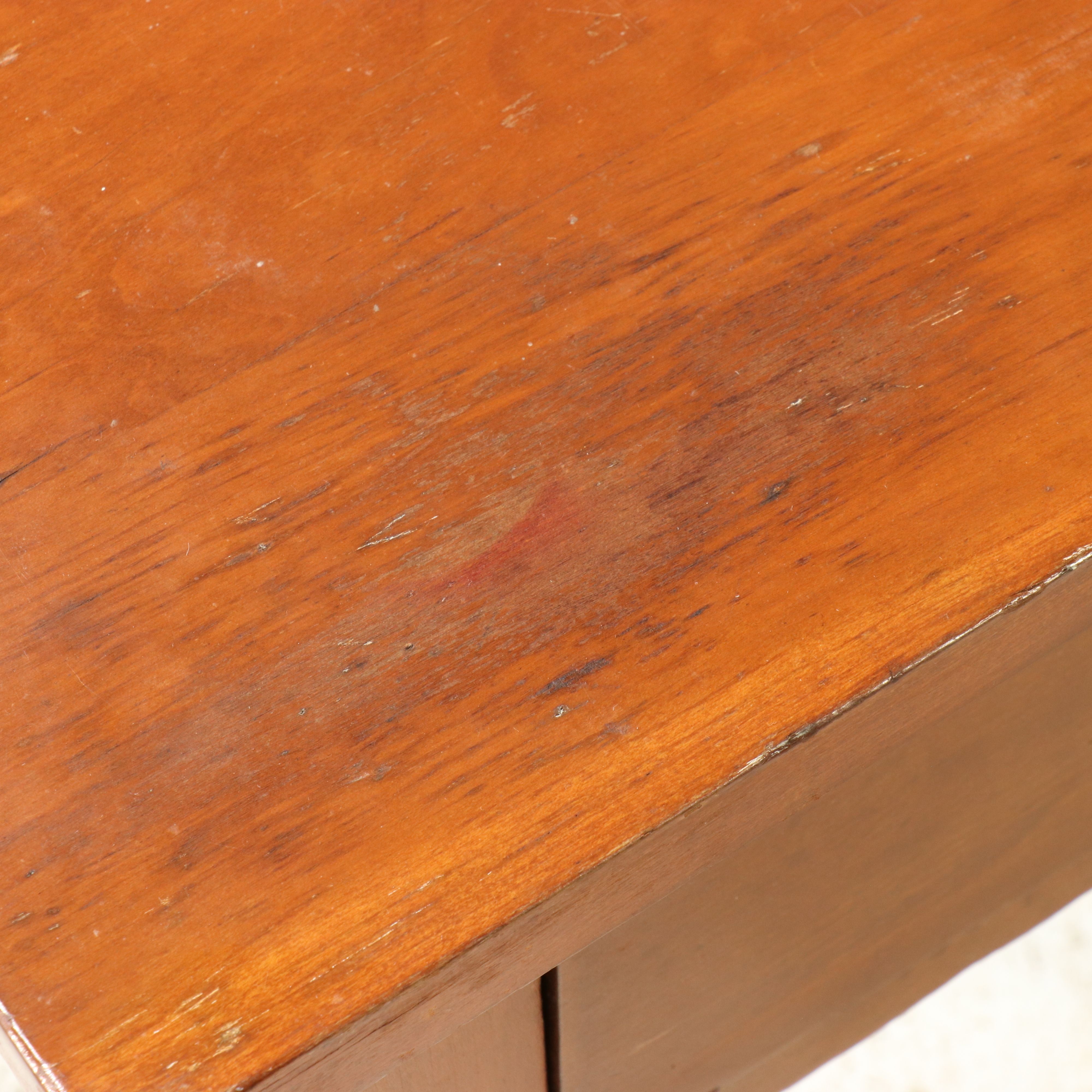 American Country Sheraton Cherry Single-Drawer Side Table, 19th Century