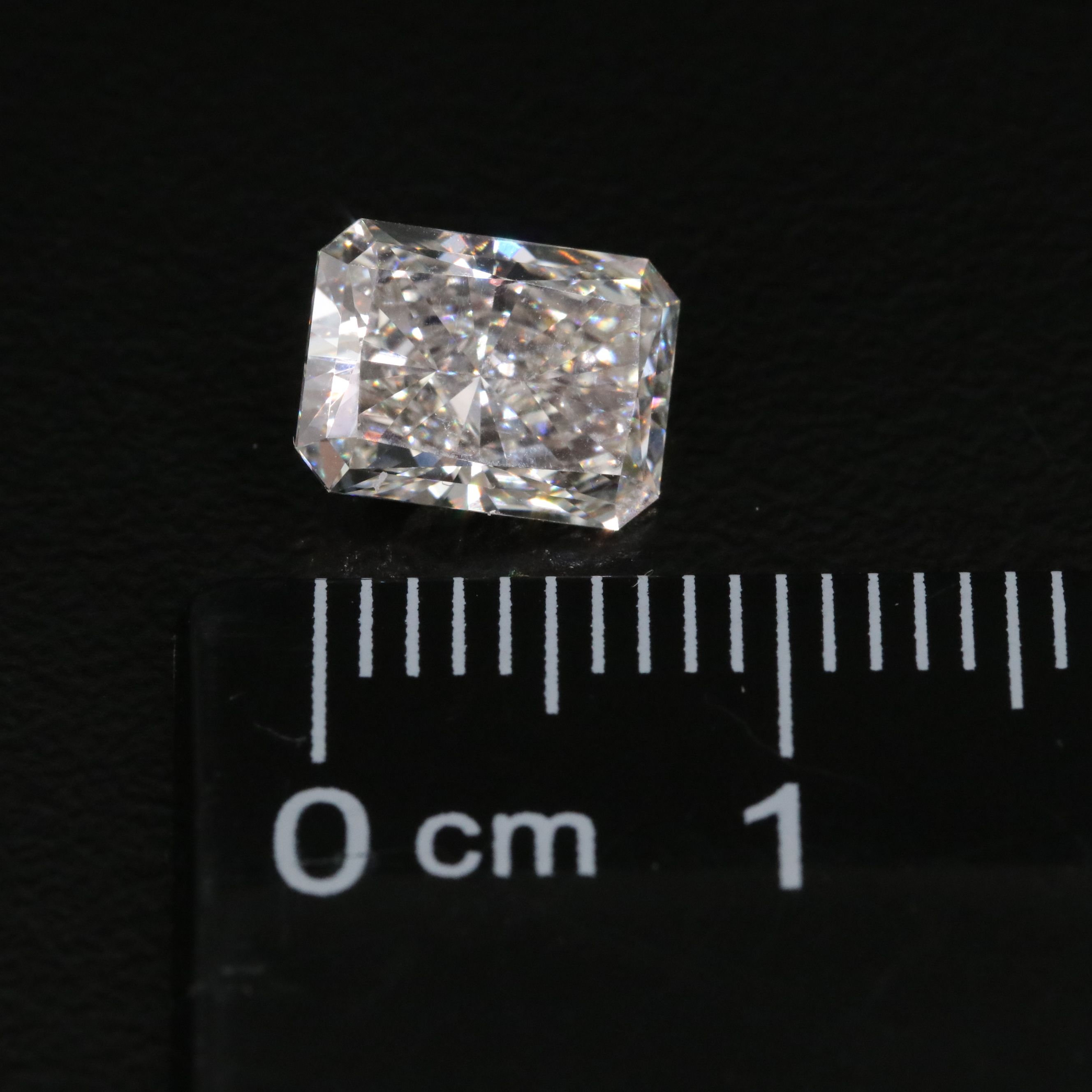 Loose 1.67 CT Lab Grown Diamond with IGI Report