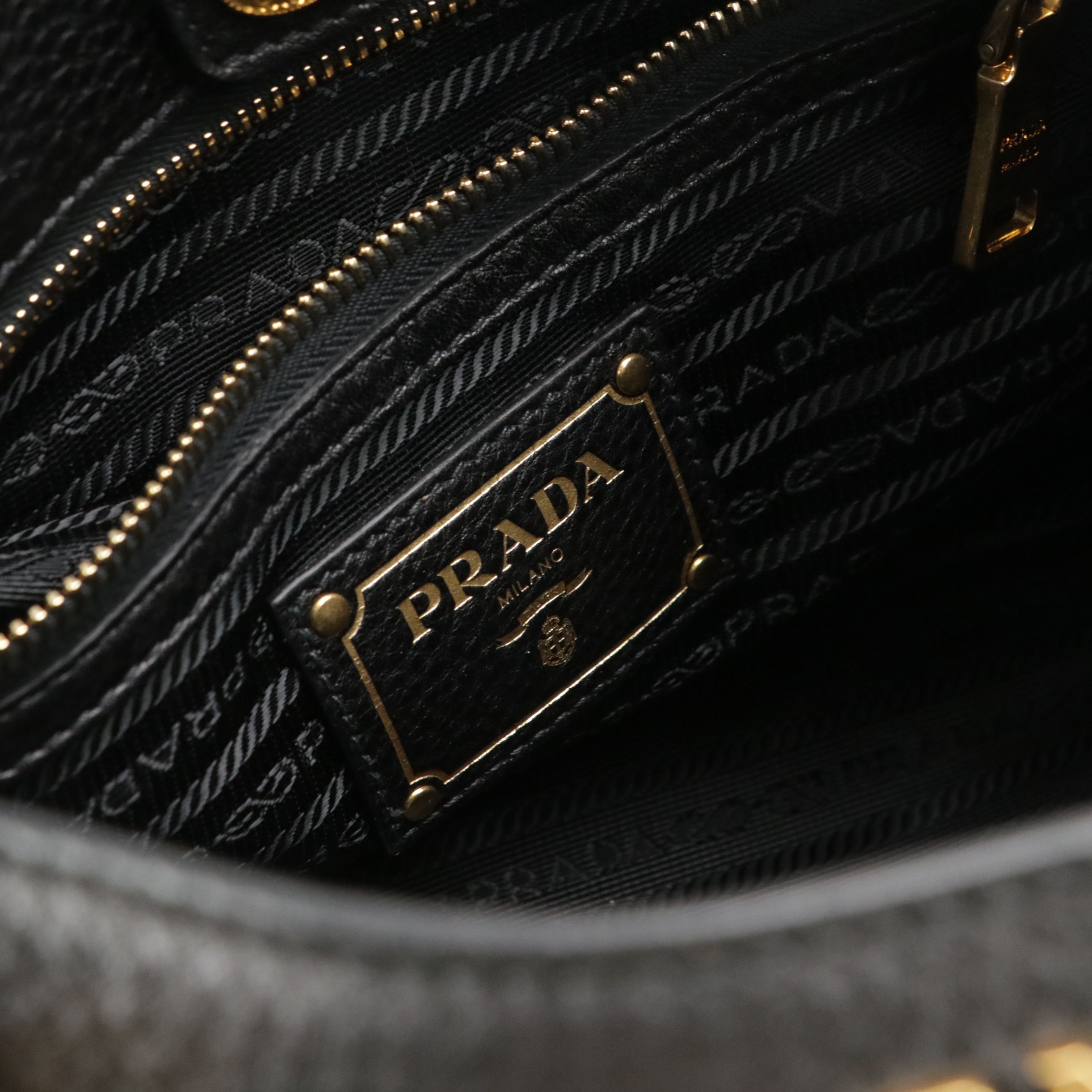 Prada Shoulder Bag in Black Vitello Daino Leather